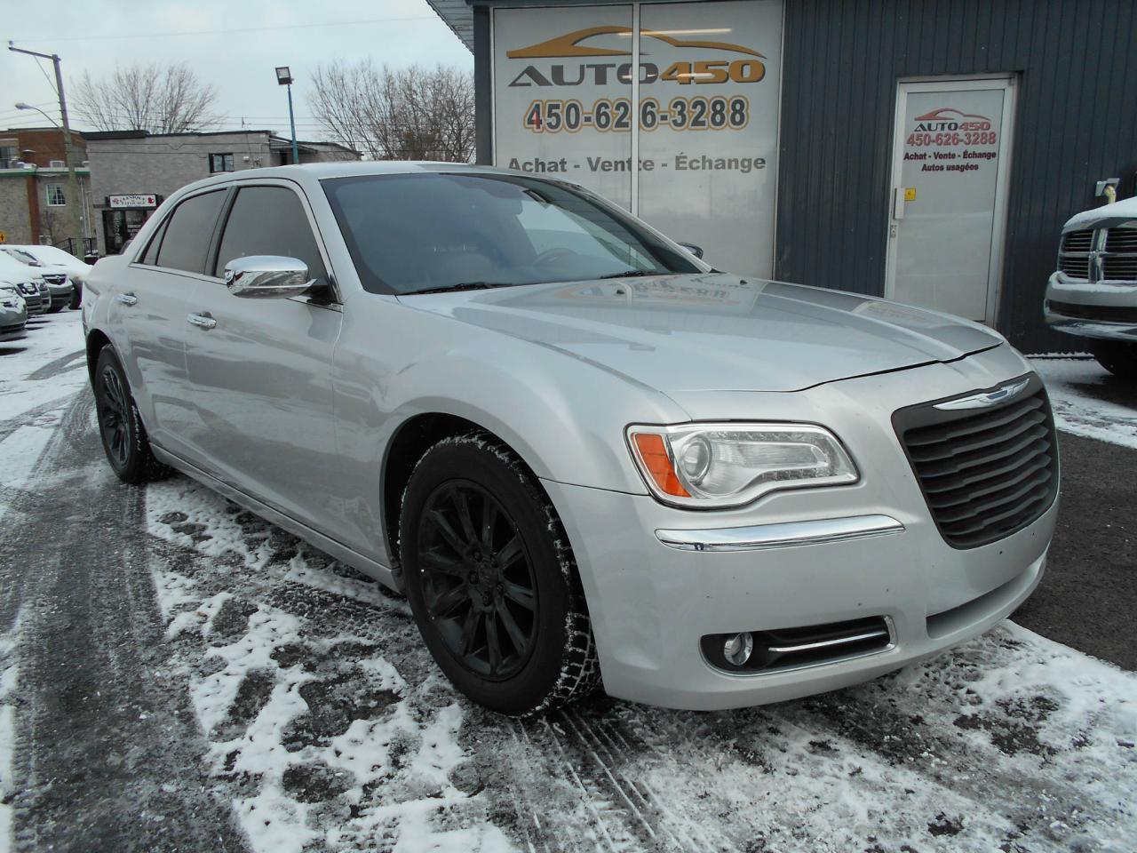 Used 2012 Chrysler 300 ***NAV/HEMI/300C/CUIR/TOIT*** for sale in Longueuil, QC