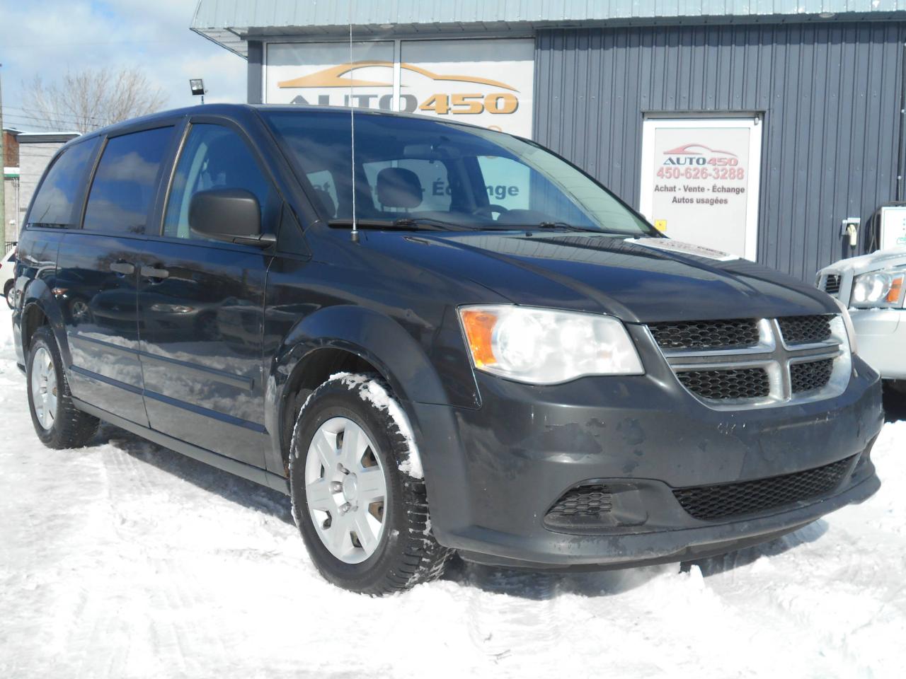 Used 2012 Dodge Grand Caravan ***SE***PNEUS D HIVER*** for sale in Longueuil, QC