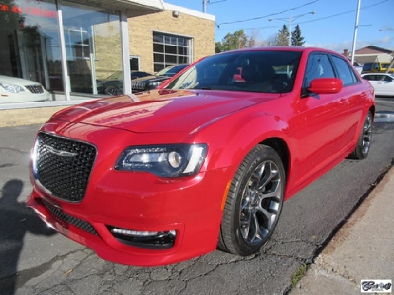 Used 2017 Chrysler 300 S for sale in Varennes, QC