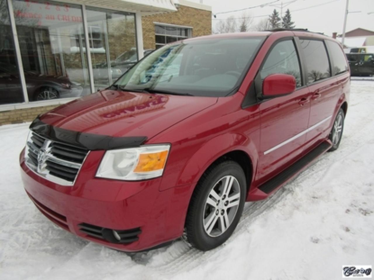 Used 2010 Dodge Grand Caravan SXT for sale in Varennes, QC