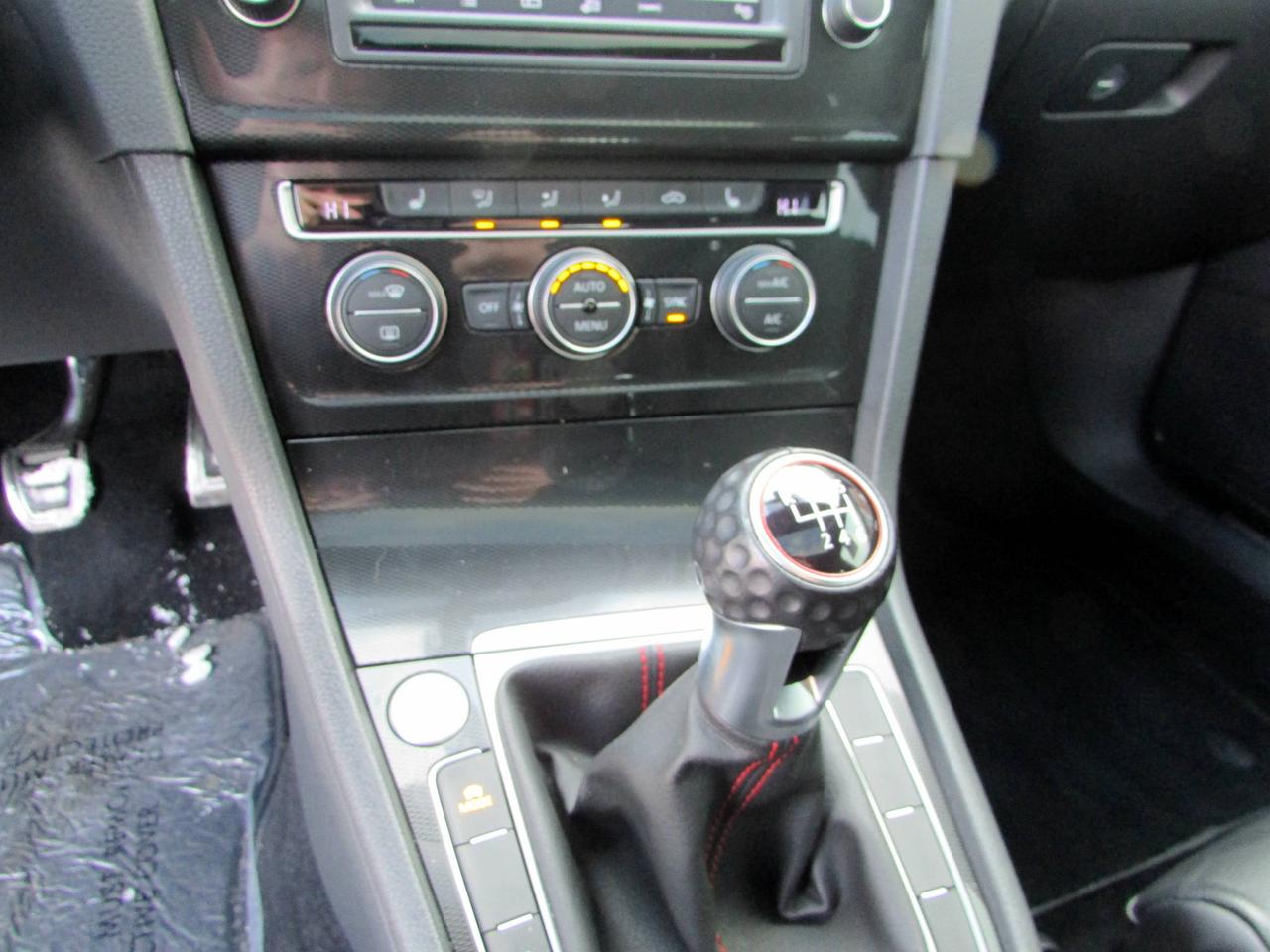 664409.11682132
