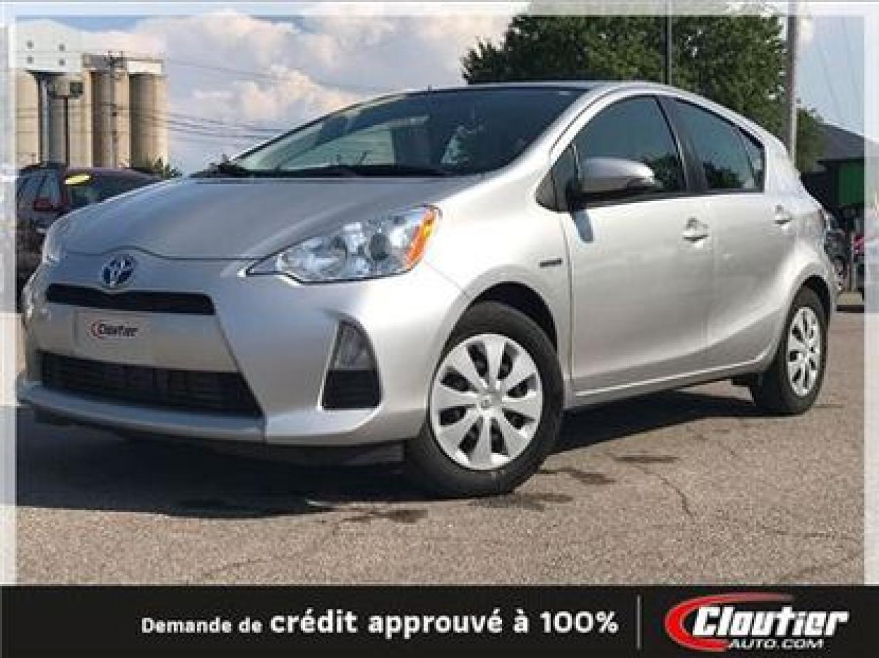 Used 2014 Toyota PRIUS C Base for sale in Trois-Rivières, QC