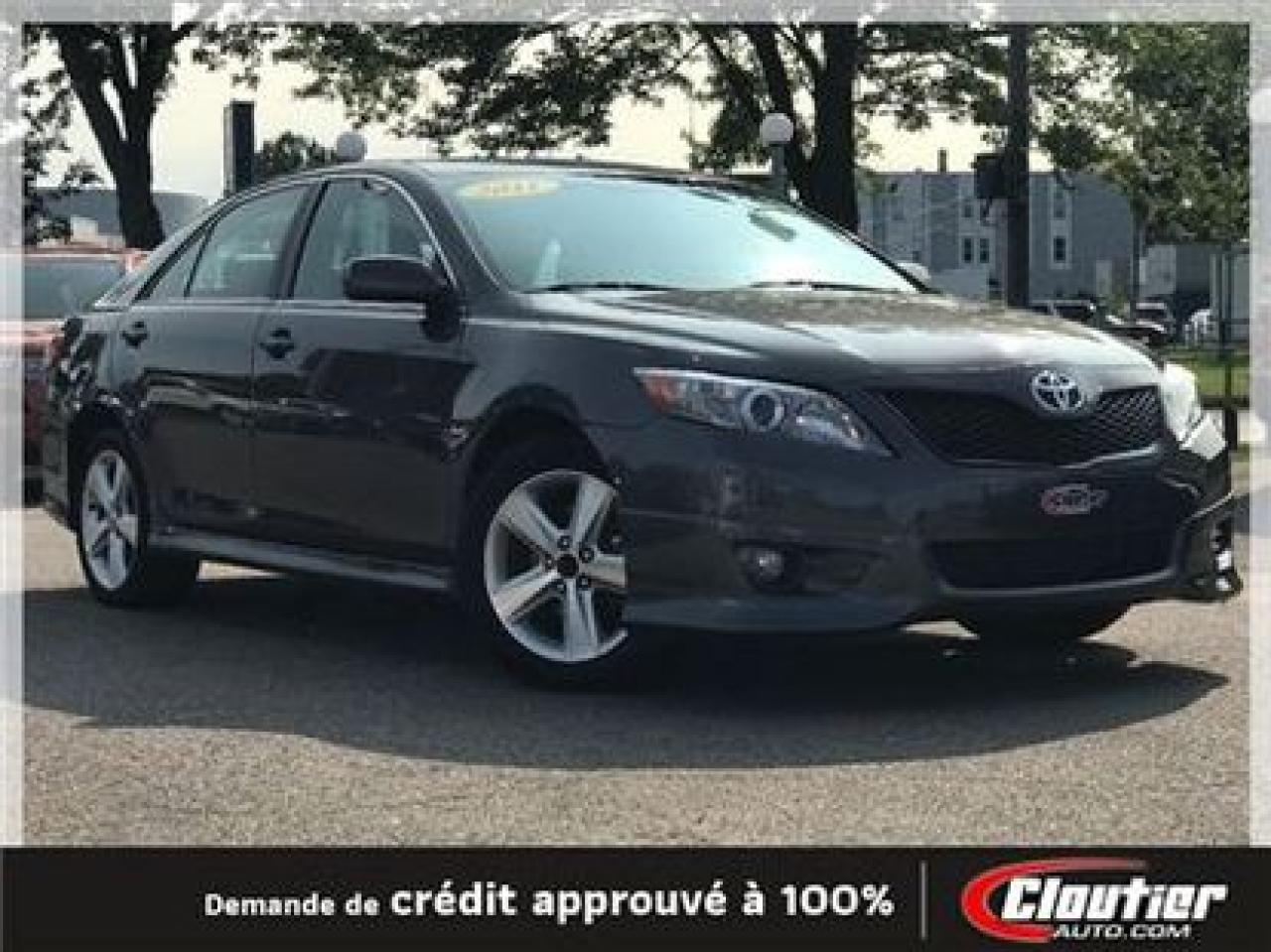 Used 2011 Toyota Camry SE V6 for sale in Trois-Rivières, QC