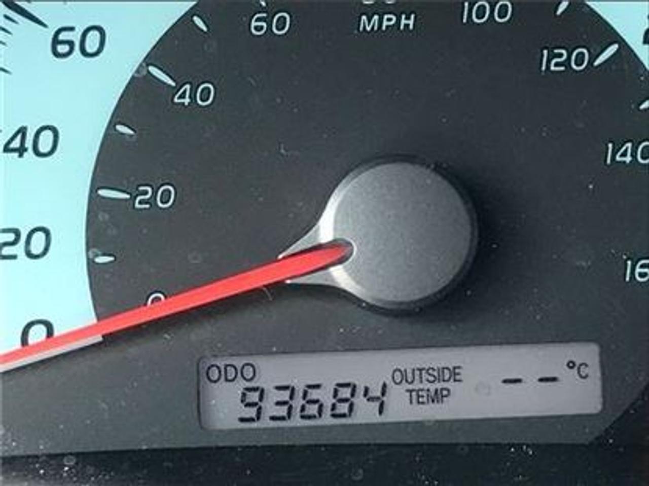 664481.11683875