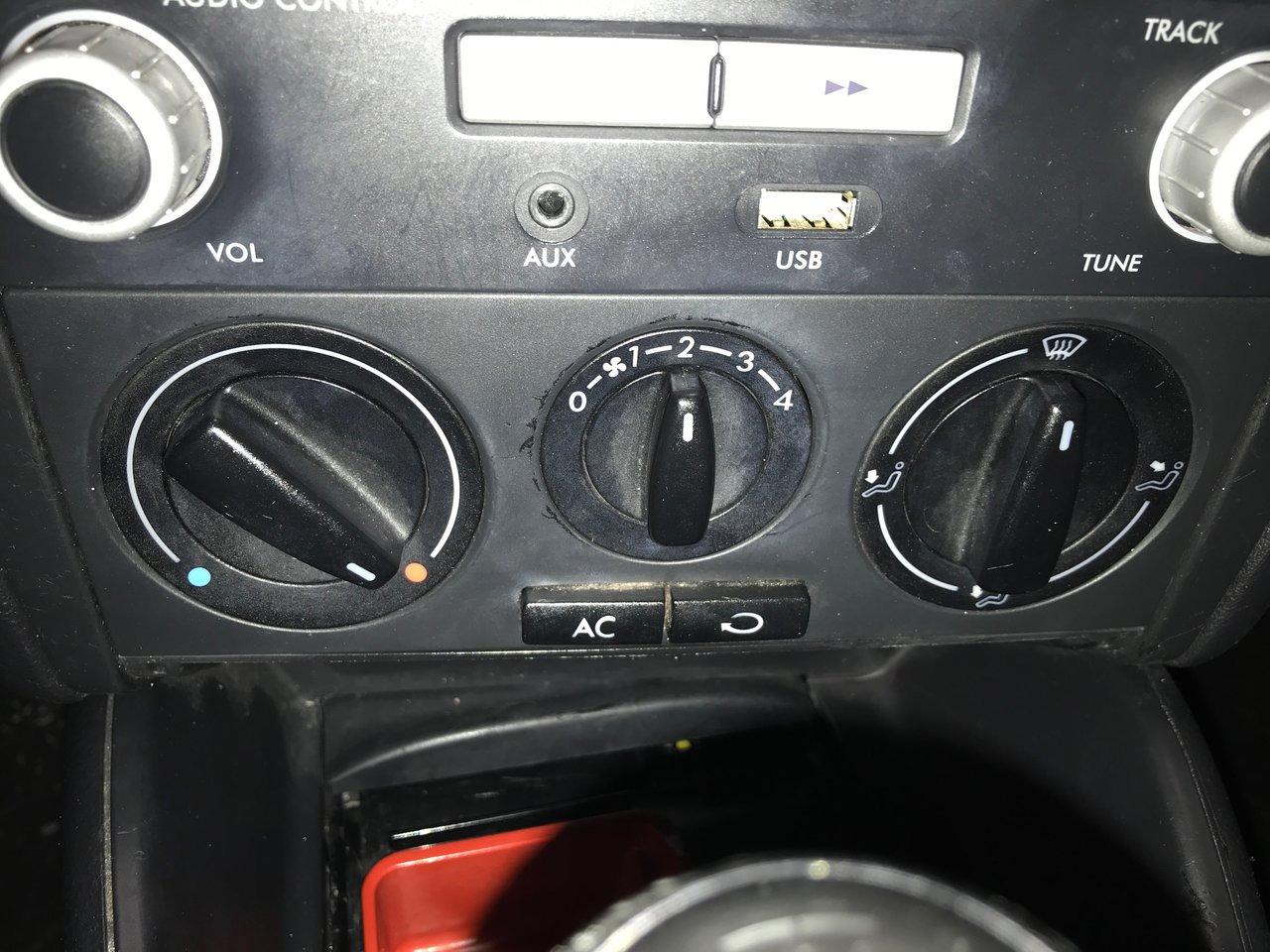 664493