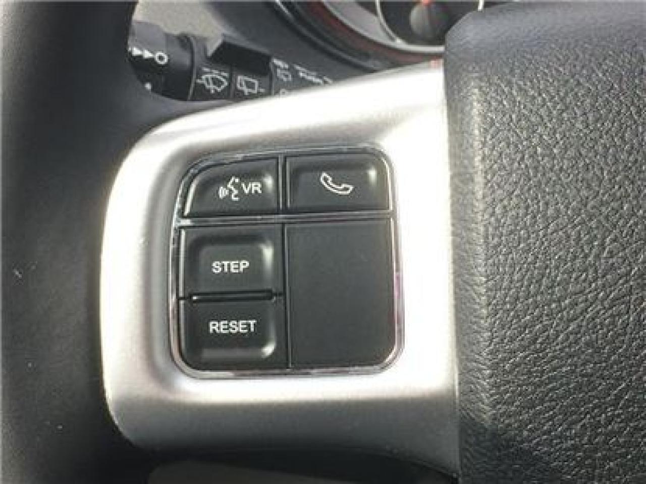 664521