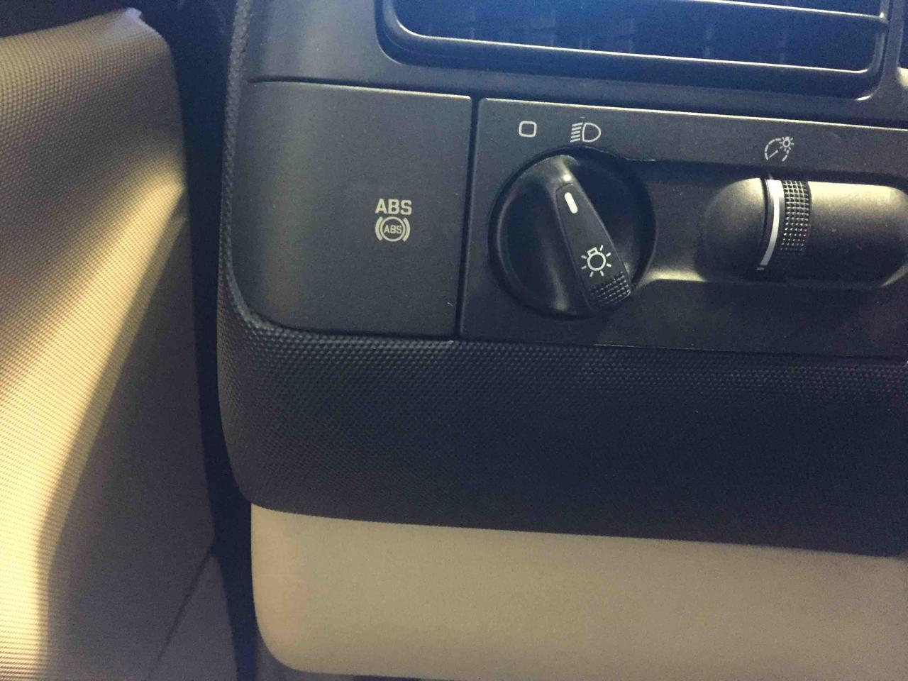 664558