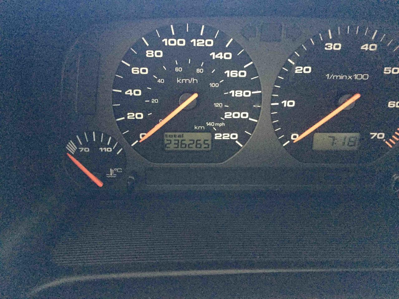 664558