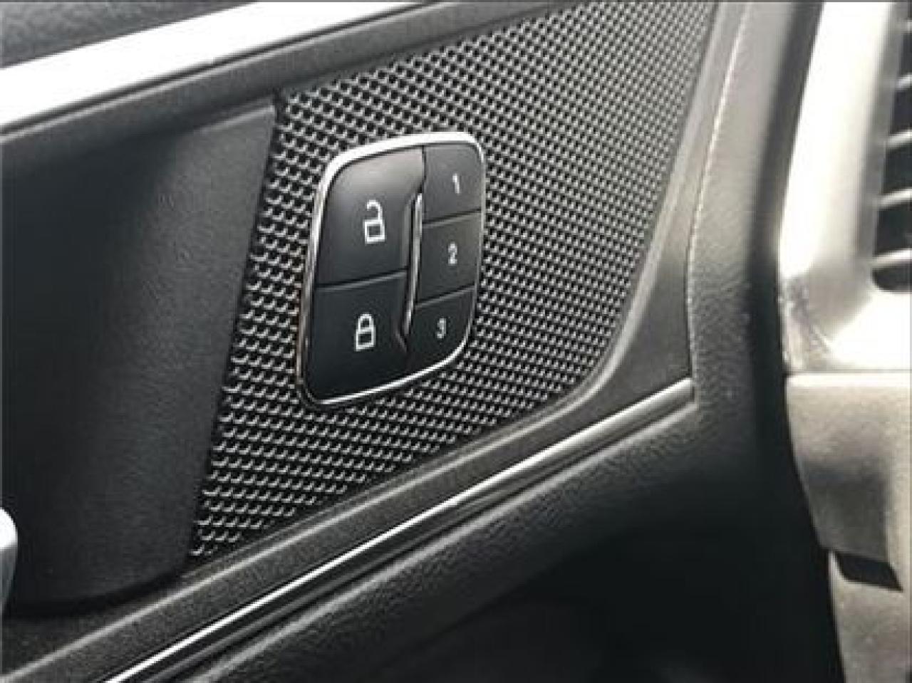 664559