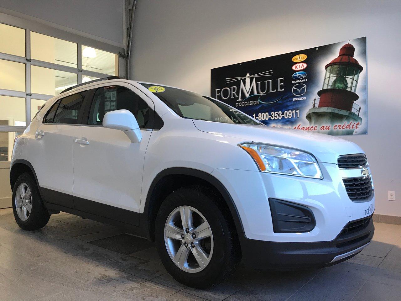 <a href=https://www.autoaubaine.com/Chevrolet-Trax-c6997722.html>https://www.autoaubaine.com/Chevrolet-Trax-c6997722.html</a>

Chevrolet Trax LT 2013\n\nRégulateur de vitesse, Essuie-glaces intermittents, Anti-démarreur, Freins ABS, Contrôle de stabilité, Coussin gonflable conducteur, Coussins gonflables latéraux, Lecteur MP3, Portes électriques, Vitres électriques, Air climatisé, Volant ajustable, Tapis protecteurs, Volant gainé de cuir, Phares automatiques, Rétroviseur électrique, Direction assistée, Rétroviseurs chauffants, Siège à réglage électrique, Coussins gonflables arrière pour la tête, Sièges tissu, Siège conducteur - soutien lombaire, Freins à disque, Jantes en alliage, Antipatinage, Verrous de sécurité pour enfants, Sièges baquets, Technologie Bluetooth intégrée, Roue de secours - Temporaire, Aluminium, Climatisation\n\nPOUR LE PLUS GRAND CHOIX À UN SEUL ENDROIT, LE MEGA CENTRE DE LUSAGÉ DANS LEST DU QUÉBEC. COUVRANT LA GRANDE RÉGION DE RIMOUSKI, MATANE, MONT-JOLI, RIVIÈRE-DU-LOUP, STE-ANNE DES MONTS, MATAPÉDIA,GASPÉSIE... CONTACTEZ-NOUS SANS FRAIS AU 1-877-864-3666 LIVRAISON PARTOUT AU QUÉBEC.