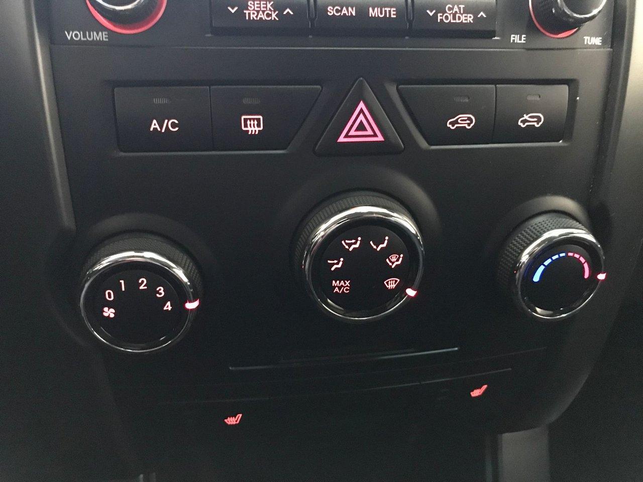 664643