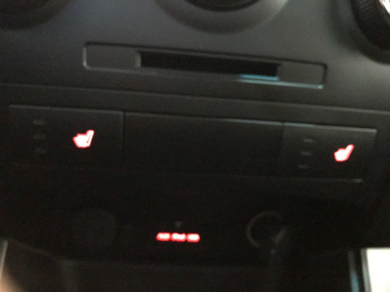 664643