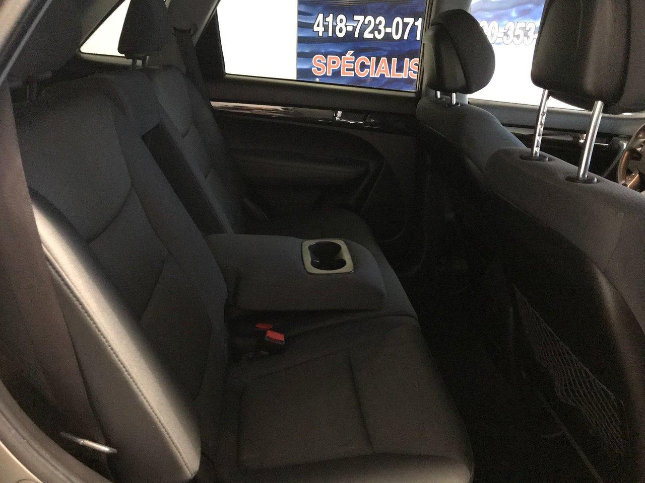 664643