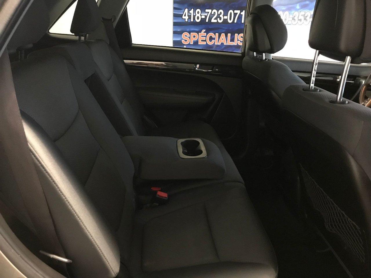 664643