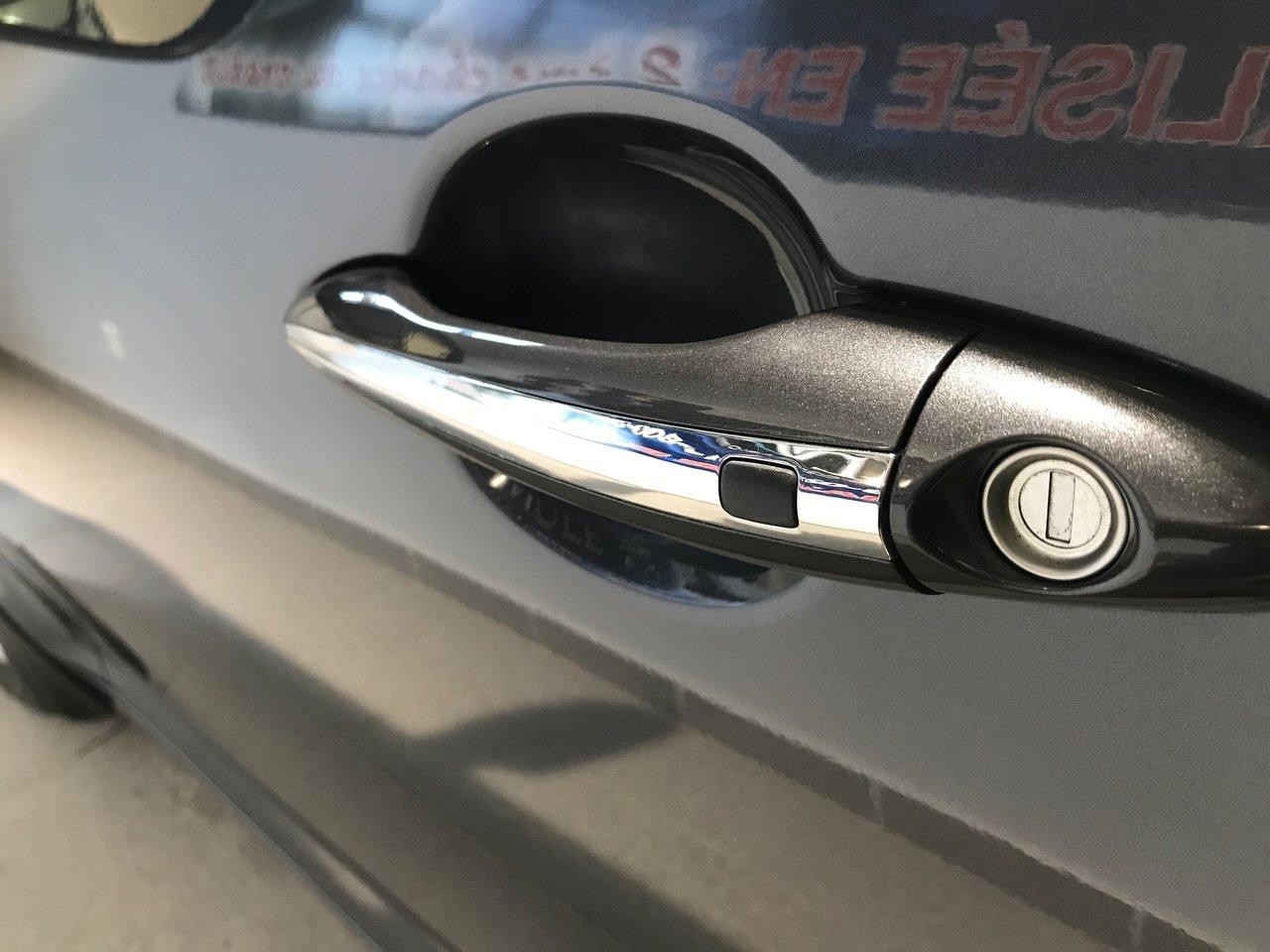 664658