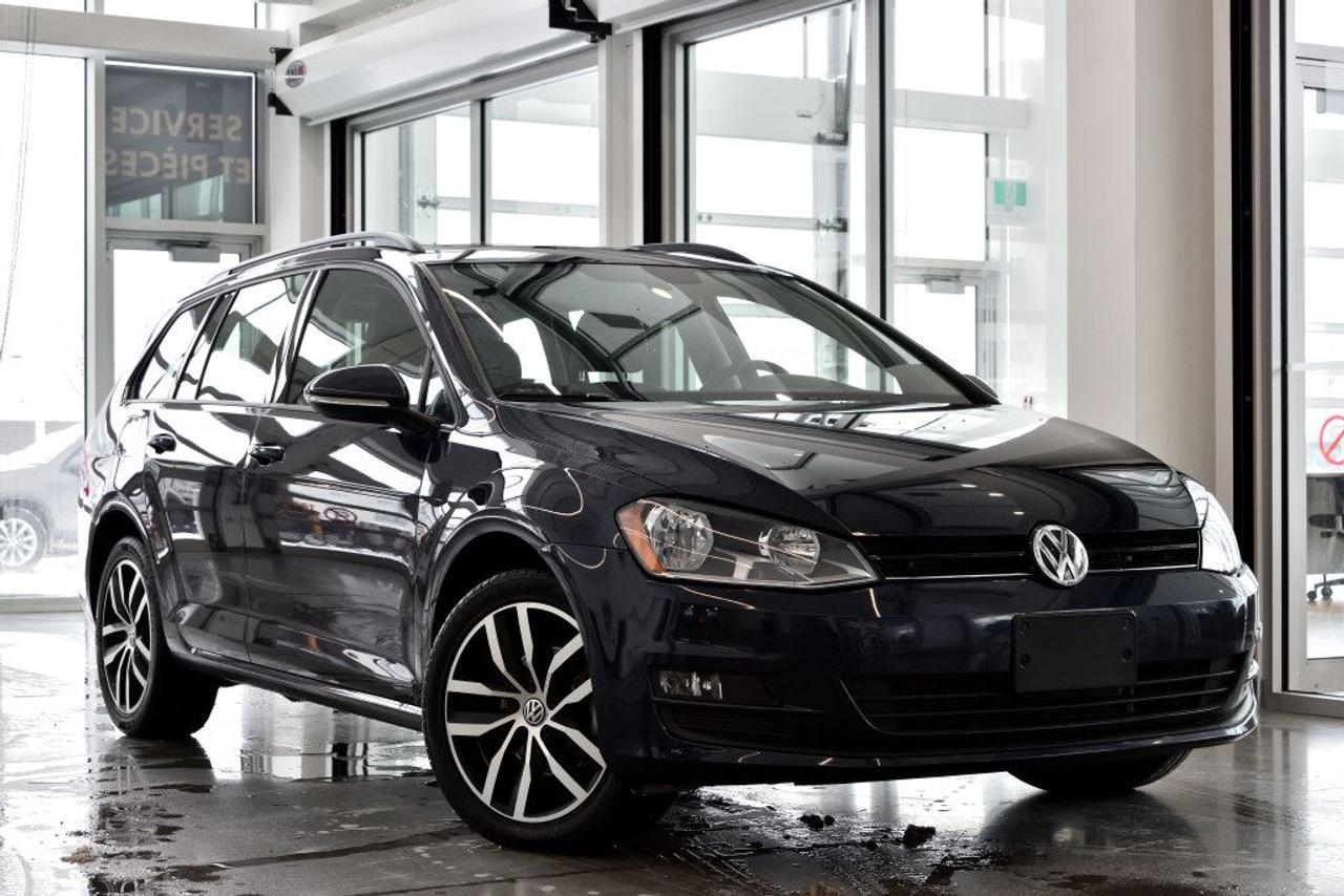 <a href=https://www.vaudreuilvolkswagen.com/occasion/Volkswagen-Golf-2017.html>https://www.vaudreuilvolkswagen.com/occasion/Volkswagen-Golf-2017.html</a>

Modèle 1.8 TSI Comfortline familiale avec ensemble commodités comprenant toit ouvrant panoramique, détection dangle mort avec alerte de traffic arrière. Climatisation deux zones, accès et démarrage sans clefs Kessy, essuie-glaces à détection de pluie, caméra de recul, intérieur en similicuir. Véhicule demployé de VW Canada, jamais accidenté.        Possibilité dextension de 2 ans ou 40 000 kms de la garantie dorigine avec la certification supérieure Volkswagen        Aucunes obligations bancaires, aucuns frais cachés        Mise en service : 31 Mars 2017