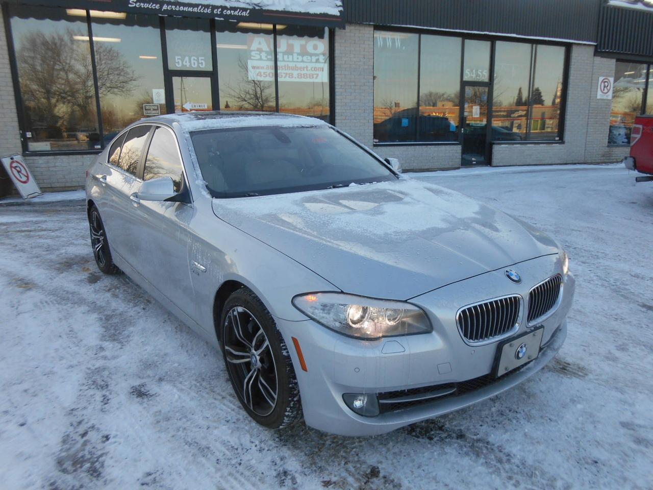<a href=https://www.autoaubaine.com/BMW-535-c6867238.html>https://www.autoaubaine.com/BMW-535-c6867238.html</a>

VÉHICULE SITUÉ AU 5465 BOUL. COUSINEAU, SAINT-HUBERT, J3Y 3L1 450-678-8887 FINANCEMENT DISPONIBLE @ PARTIR DE 124$/SEMAINE.
BMW 535I XDRIVE 2011, TRANSMISSION AUTOMATIQUE, 77 000 KM CERTIFIÉ, MOTEUR 6 CYLINDRES TWIN TURBO 3.0 LITRES PUISSANT ET FIABLE. VÉHICULE LUXUEUX QUATRE ROUES MOTRICES TOUT ÉQUIPÉ AVEC GROUPE ÉLECTRIQUES COMPLET, AIR CLIMATISÉ ET CHAUFFAGE AUTOMATIQUE A DEUX ZONES, TOIT OUVRANT, INTÉRIEUR EN CUIR, CRUISE CONTROL, VOLANT MULTIFONCTIONS ET INCLINABLE, BLUETOOTH,  RADIO AM/FM/CD/AUXILIAIRE/USB, SIÈGES AVANTS CHAUFFANTS ET A RÉGLAGE ÉLECTRIQUE AVEC MÉMOIRE DE POSITION, ORDINATEUR DE BORD, SONAR DE RECUL, CLÉ INTELLIGENTE, DÉMARRAGE PUSH-BUTTON, BIEN CHAUSSÉ SUR 4 BONS PNEUS MONTÉS SUR MAGS DORIGINE, PHARES ANTIBROUILLARD, VITRES TEINTÉS ET BIEN PLUS!!  PROFITEZ DE NOTRE FINANCEMENT CLÉ EN MAIN AVEC UN TAUX À PARTIR DE 4.9%. FINANCEMENT MAISON DISPONIBLE APPROUVÉ A 100%, AUCUN CAS REFUSÉ! NOUS OFFRONS LES MEILLEURS PRODUITS DE FINANCEMENT, NOUS AVONS UN APPROVISIONNEMENT EXCLUSIF AUPRÈS DES CONCESSIONNAIRES ET NOUS OFFRONS LES MEILLEURS PRIX DU MARCHÉ ! OUVERT 7 JOURS SEMAINE. POSSIBILITÉ d ÉCHANGE ET PLUS ENCORE ! FINANCEMENT 1RE 2E ET 3E CHANCE AU CRÉDIT WWW.AUTOSTHUBERT.COM POUR VOIR TOUS LES VÉHICULES EN INVENTAIRE. 2 CONCESSIONNAIRES SUR LA RIVE-SUD DE MONTREAL 874628 PL