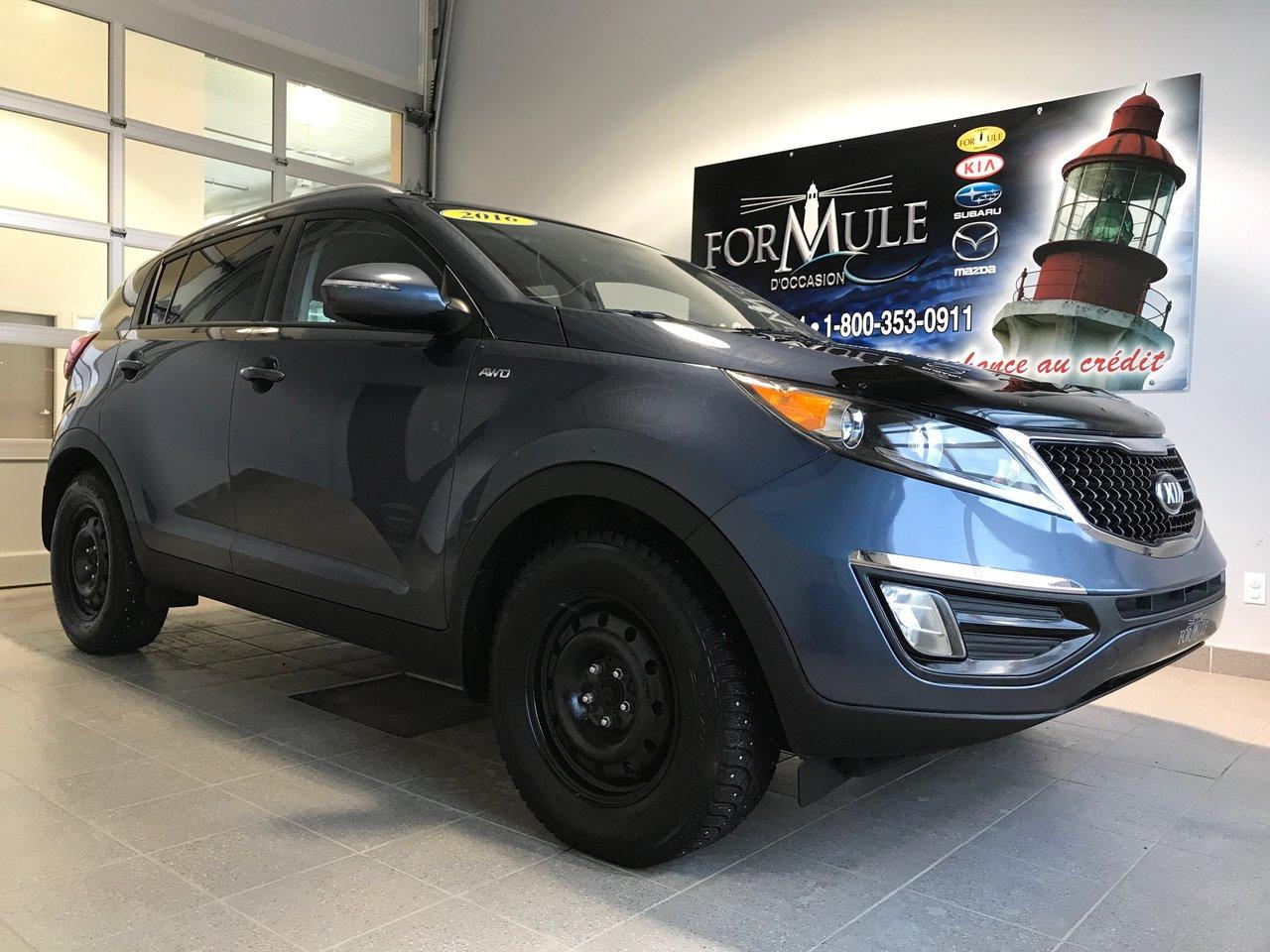 <a href=https://www.autoaubaine.com/Kia-Sportage-c7019020.html>https://www.autoaubaine.com/Kia-Sportage-c7019020.html</a>

Kia Sportage LX 2016\n\nRégulateur de vitesse, Essuie-glaces intermittents, Anti-démarreur, Freins ABS, Contrôle de stabilité, Coussin gonflable conducteur, Coussins gonflables latéraux, Lecteur CD, Lecteur MP3, Portes électriques, Vitres électriques, Air climatisé, Sièges chauffants, Volant ajustable, Tapis protecteurs, Phares automatiques, Rétroviseur électrique, Direction assistée, Rétroviseurs chauffants, Coussins gonflables arrière pour la tête, Sièges tissu, Freins à disque, Sièges chauffants - Avant, Antipatinage, Phares antibrouillards, Verrous de sécurité pour enfants, Sièges baquets, Technologie Bluetooth intégrée, Aluminium, Climatisation\n\nPOUR LE PLUS GRAND CHOIX À UN SEUL ENDROIT, LE MEGA CENTRE DE LUSAGÉ DANS LEST DU QUÉBEC. COUVRANT LA GRANDE RÉGION DE RIMOUSKI, MATANE, MONT-JOLI, RIVIÈRE-DU-LOUP, STE-ANNE DES MONTS, MATAPÉDIA,GASPÉSIE... CONTACTEZ-NOUS SANS FRAIS AU 1-877-864-3666 LIVRAISON PARTOUT AU QUÉBEC.