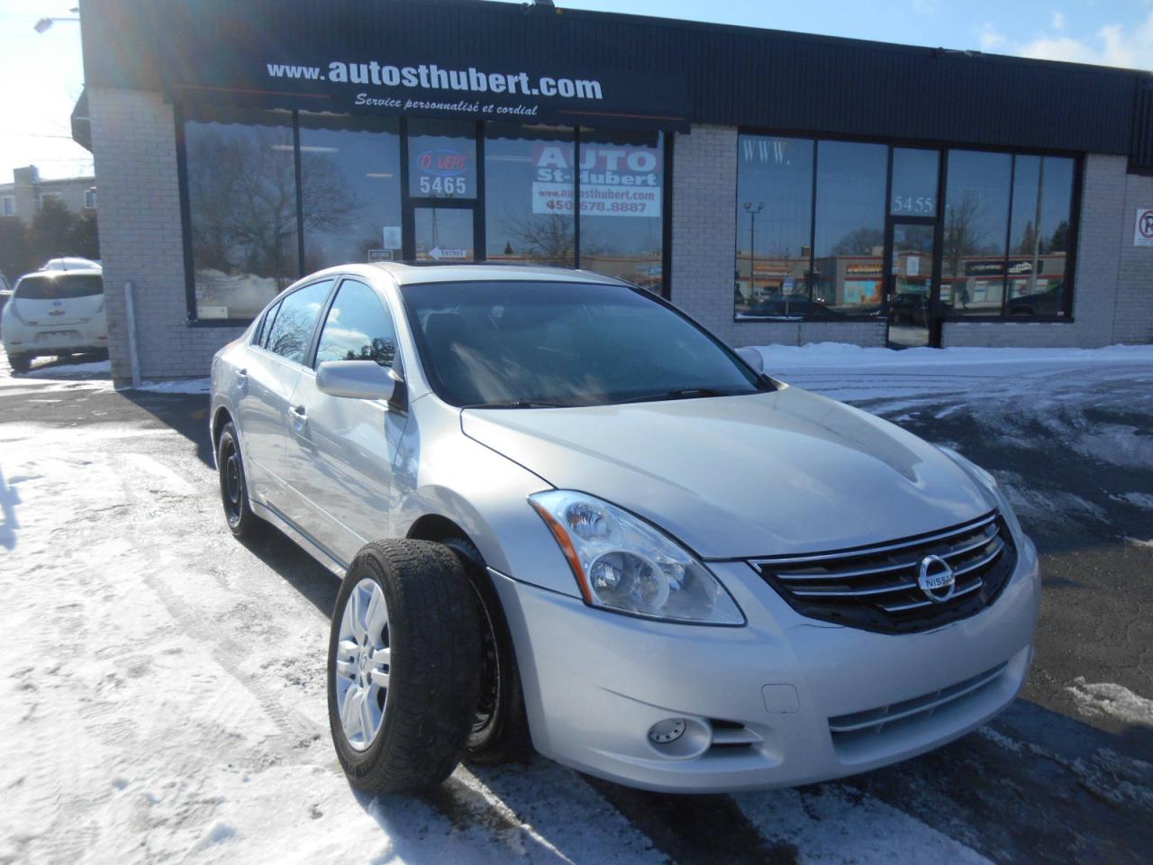 Used 2012 Nissan Altima 2.5 S **TOIT OUVRANT+ 8 PNEUS** for sale in St-Hubert, QC