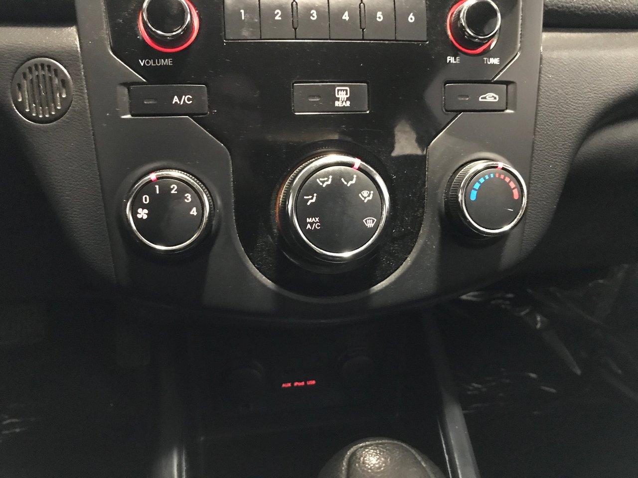 664700