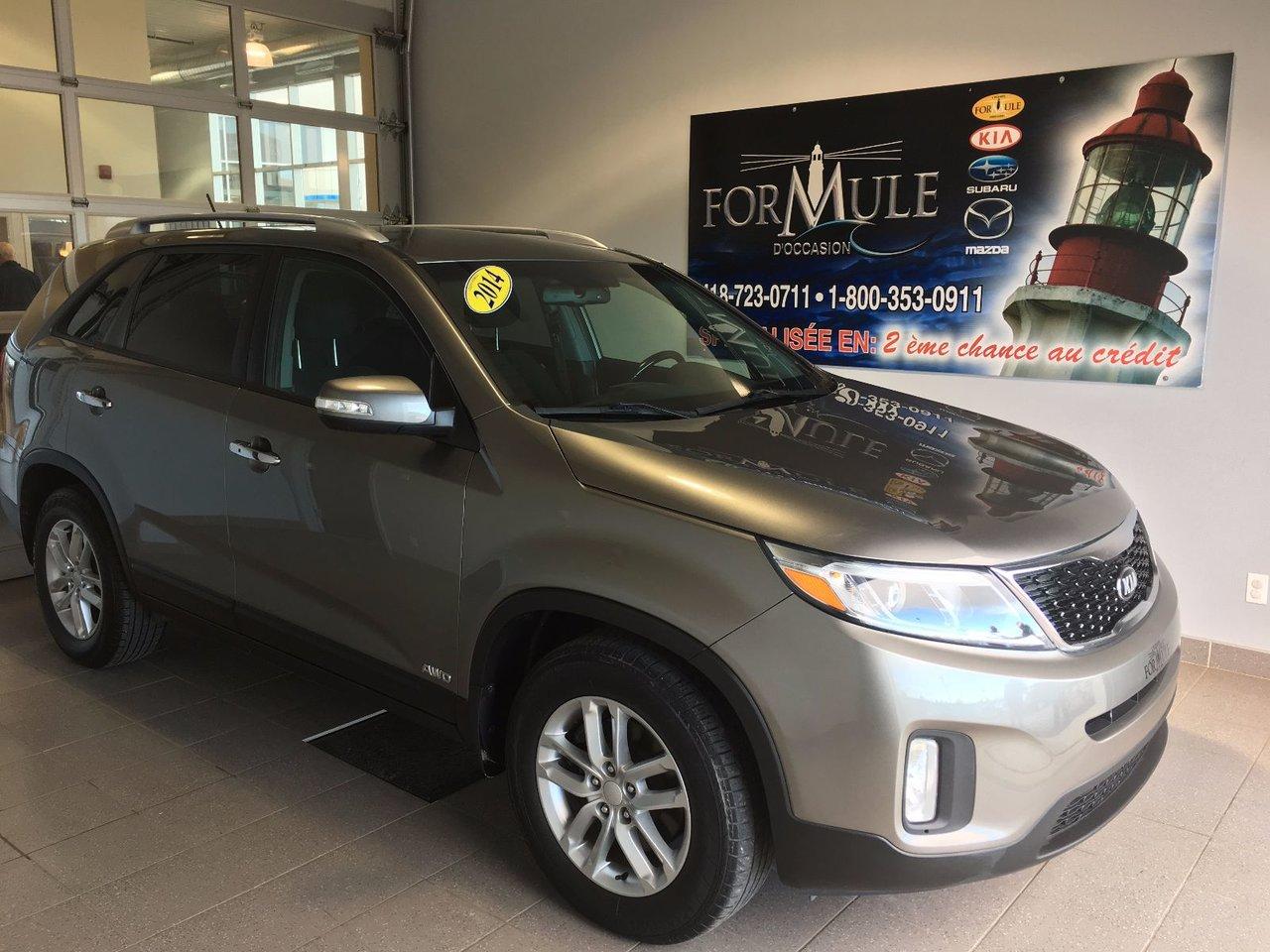 <a href=https://www.autoaubaine.com/Kia-Sorento-c6949668.html>https://www.autoaubaine.com/Kia-Sorento-c6949668.html</a>

Kia Sorento  2014\n\nRégulateur de vitesse, Essuie-glaces intermittents, Anti-démarreur, Freins ABS, Contrôle de stabilité, Coussin gonflable conducteur, Coussins gonflables latéraux, Lecteur CD, Lecteur MP3, Portes électriques, Vitres électriques, Air climatisé, Volant ajustable, Tapis protecteurs, Volant gainé de cuir, Phares automatiques, Rétroviseur électrique, Direction assistée, Rétroviseurs chauffants, Siège à réglage électrique, Coussins gonflables arrière pour la tête, Sièges tissu, Siège conducteur - soutien lombaire, Démarrage sans clé, Freins à disque, Sièges chauffants - Avant, Antipatinage, Phares antibrouillards, Verrous de sécurité pour enfants, Sièges baquets, Technologie Bluetooth intégrée, Rétroviseur à atténuation automatique, Aluminium, Climatisation\n\nPOUR LE PLUS GRAND CHOIX À UN SEUL ENDROIT, LE MEGA CENTRE DE LUSAGÉ DANS LEST DU QUÉBEC. COUVRANT LA GRANDE RÉGION DE RIMOUSKI, MATANE, MONT-JOLI, RIVIÈRE-DU-LOUP, STE-ANNE DES MONTS, MATAPÉDIA,GASPÉSIE... CONTACTEZ-NOUS SANS FRAIS AU 1-877-864-3666 LIVRAISON PARTOUT AU QUÉBEC.