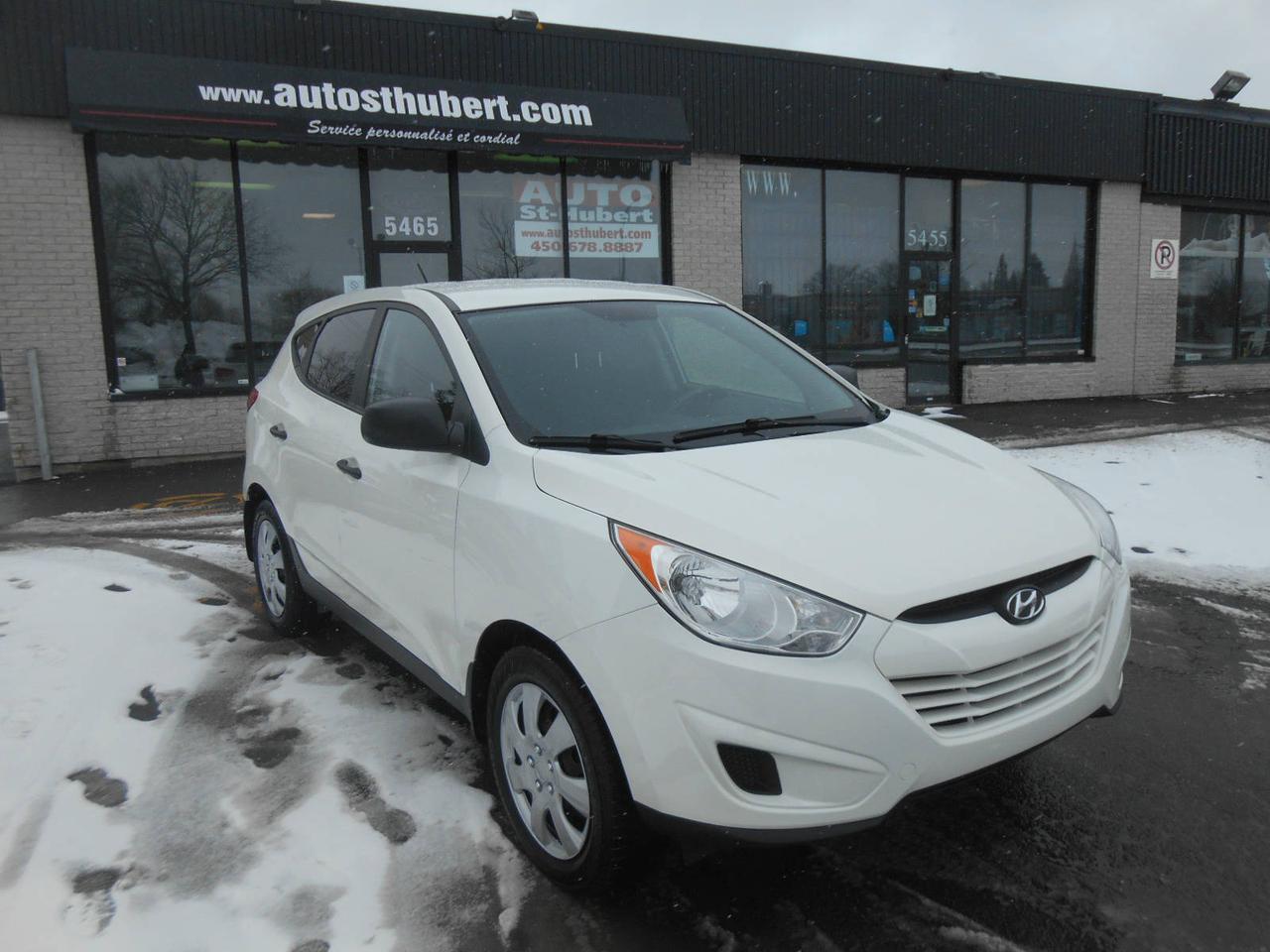 <a href=https://www.autoaubaine.com/Hyundai-Tucson-c7026841.html>https://www.autoaubaine.com/Hyundai-Tucson-c7026841.html</a>

VÉHICULE SITUÉ AU 5465 BOUL. COUSINEAU, SAINT-HUBERT, J3Y 3L1 450-678-8887 FINANCEMENT DISPONIBLE @ PARTIR DE 44$/SEMAINE.
HYUNDAI TUCSON 2011, TRANSMISSION AUTOMATIQUE, 185 000 KM CERTIFIÉ, MOTEUR 4 CYLINDRES 2.0 LITRES FIABLE ET ROBUSTE.
VÉHICULE TOUT ÉQUIPÉ AVEC VITRES PORTES ET MIROIRS ÉLECTRIQUE, AIR CLIMATISÉ, RÉGULATEUR DE VITESSE, SIÈGE CHAUFFANT, RADIO AM/FM/CD/AUXILIAIRE, DÉMARREUR À DISTANCE, VOLANT MULTIFONCTIONS ET  AJUSTABLE, BIEN CHAUSSÉ SUR 4 BON PNEUS SUR JANTES, VITRES TEINTÉS ET BIEN PLUS! UNE OFFRE A NE PAS MANQUER !!! PROFITEZ DE NOTRE FINANCEMENT CLÉ EN MAIN AVEC UN TAUX À PARTIR DE 4.9%. FINANCEMENT MAISON DISPONIBLE APPROUVÉ A 100%, AUCUN CAS REFUSÉ! NOUS OFFRONS LES MEILLEURS PRODUITS DE FINANCEMENT, AVONS UN APPROVISIONNEMENT EXCLUSIF AUPRÈS DES CONCESSIONNAIRES ET OFFRONS LES MEILLEURS PRIX DU MARCHÉ ! OUVERT 7 JOURS SEMAINE. POSSIBILITÉ d ÉCHANGE ET PLUS ENCORE ! FINANCEMENT 1RE 2E ET 3E CHANCE AU CRÉDIT WWW.AUTOSTHUBERT.COM POUR VOIR TOUS LES VÉHICULES EN INVENTAIRE. 2 CONCESSIONNAIRES SUR LA RIVE-SUD DE MONTREAL. 254558 PL