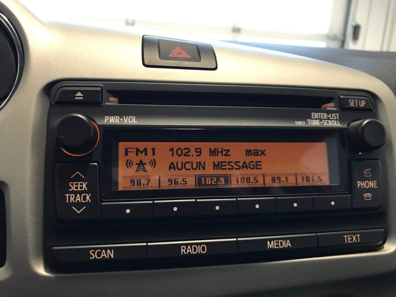 664744
