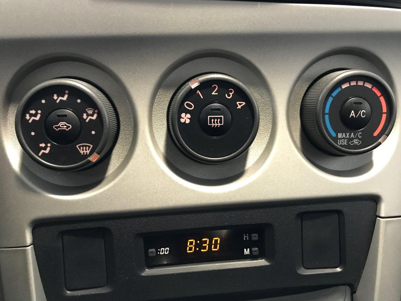 664744