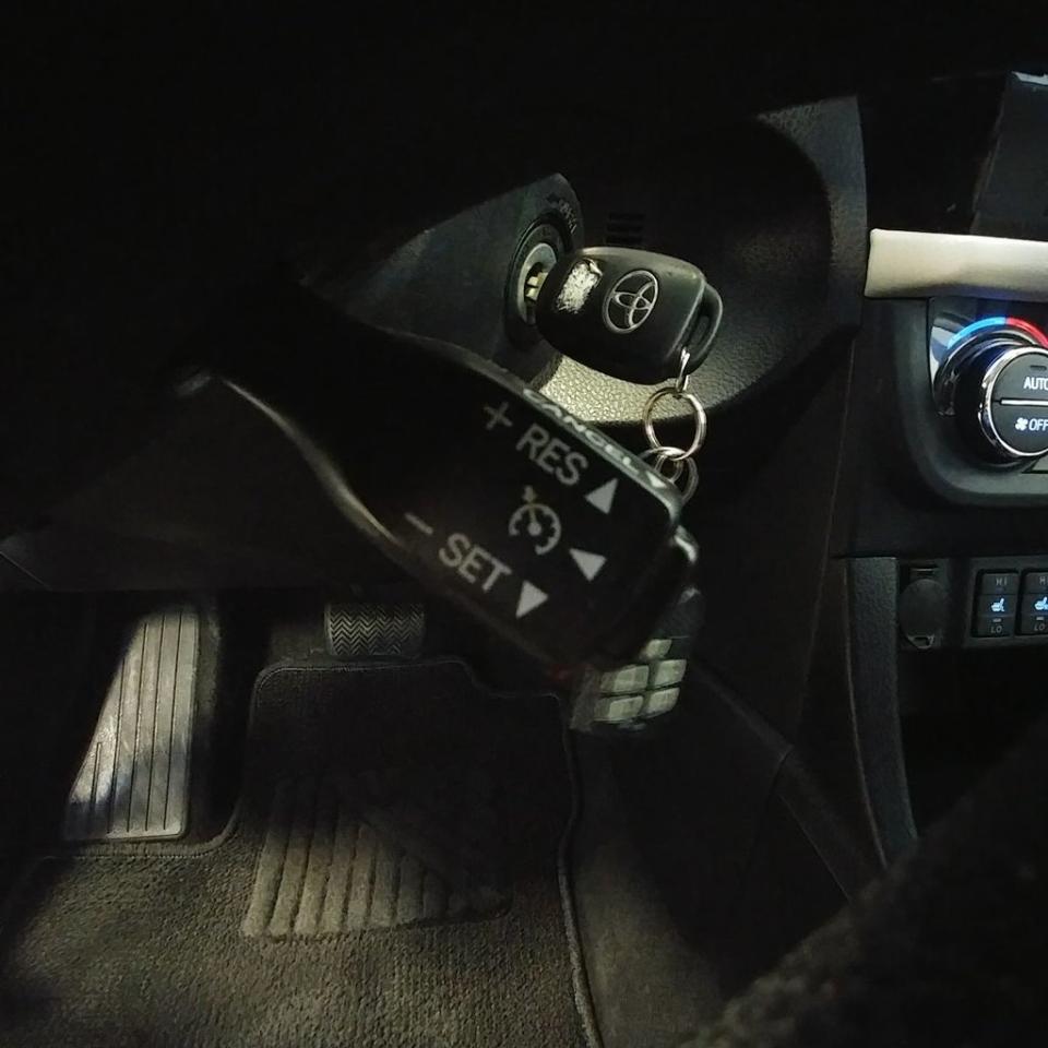 664785