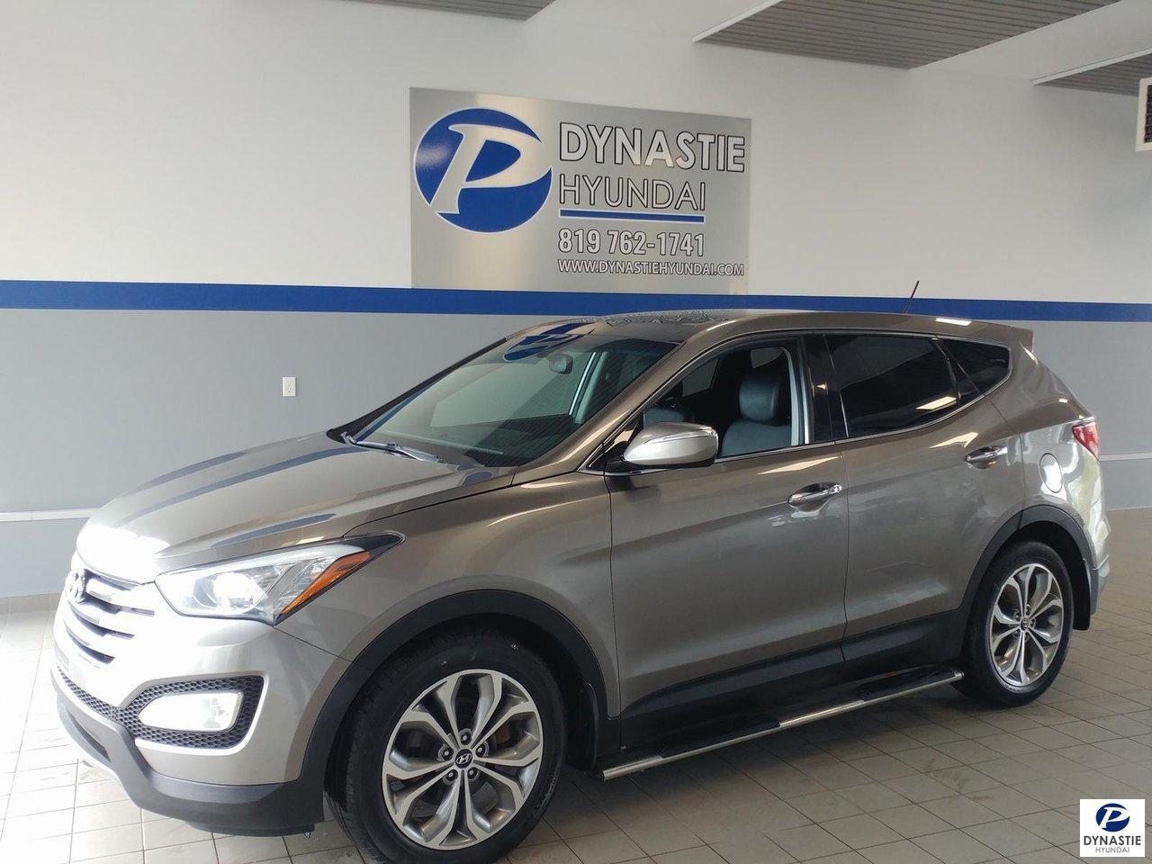 <a href=https://www.dynastiehyundai.com/occasion/Hyundai-Santa_Fe-2013.html>https://www.dynastiehyundai.com/occasion/Hyundai-Santa_Fe-2013.html</a>

Hyundai Santa Fe 2.0T Limited  2013Régulateur de vitesse, Toit ouvrant, Essuie-glaces intermittents, Essuie-glace arrière, Anti-démarreur, Freins ABS, Contrôle de stabilité, Coussin gonflable conducteur, Lecteur CD, Lecteur MP3, Chauffe-moteur, Miroirs chauffants, Portes électriques, Sièges électriques, Vitres électriques, Air climatisé, Intérieur en cuir, Commandes audio au volant, Sièges chauffants, Volant ajustable, Aileron, Marchepieds, Tapis protecteurs, Vitres teintées, Attelage remorque, Radio satellite, Ordinateur de bord, Caméra de recul, Radio AM/FM, Direction assistée, Télédéverrouillage, Système d\alarme, Rétroviseurs électriques, Jantes en alliage, Antipatinage, Phares antibrouillards, Coussins gonflables, Ouverture du volet à essence de l\intérieur, Verrous de sécurité pour enfants, Dégivreur de lunette arrière, Miroirs ajustables de l\intérieur, Sièges baquets, Sièges avec fonction mémoire, Technologie Bluetooth intégrée, Climatiseur automatique, Aide au stationnement (capteurs)
