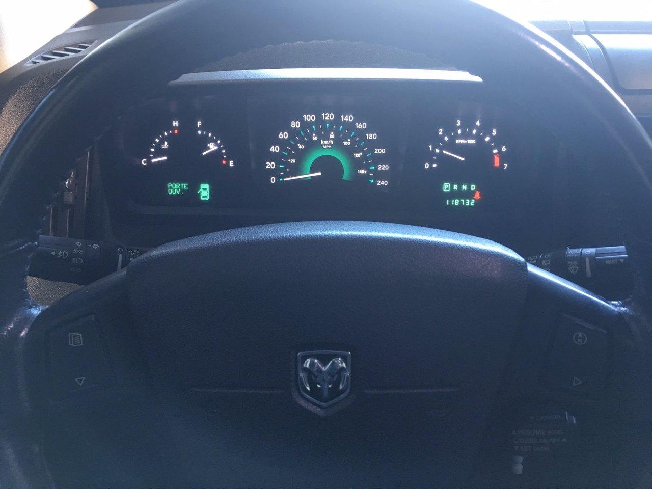 664858