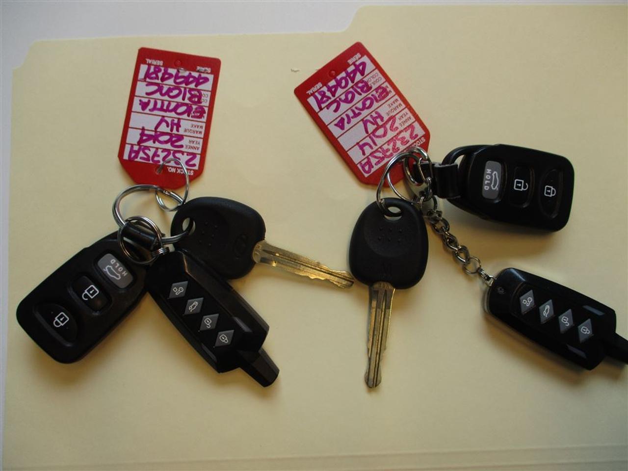 664942.11693555