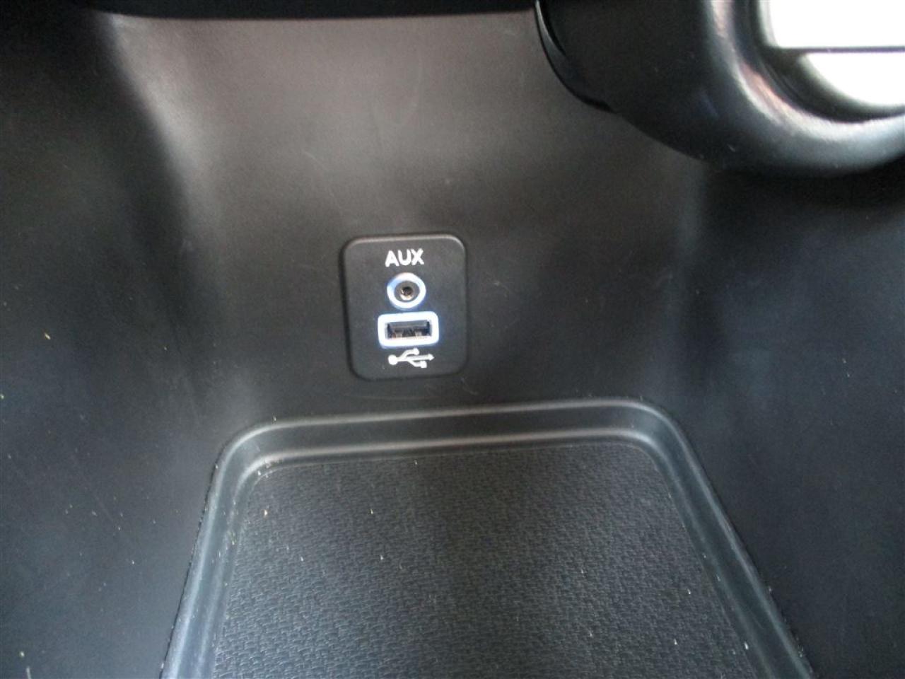 664943