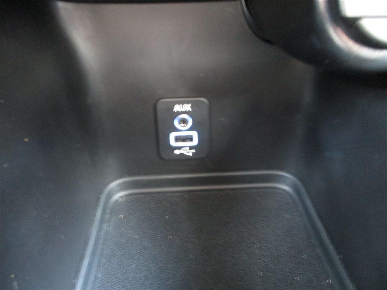 664943