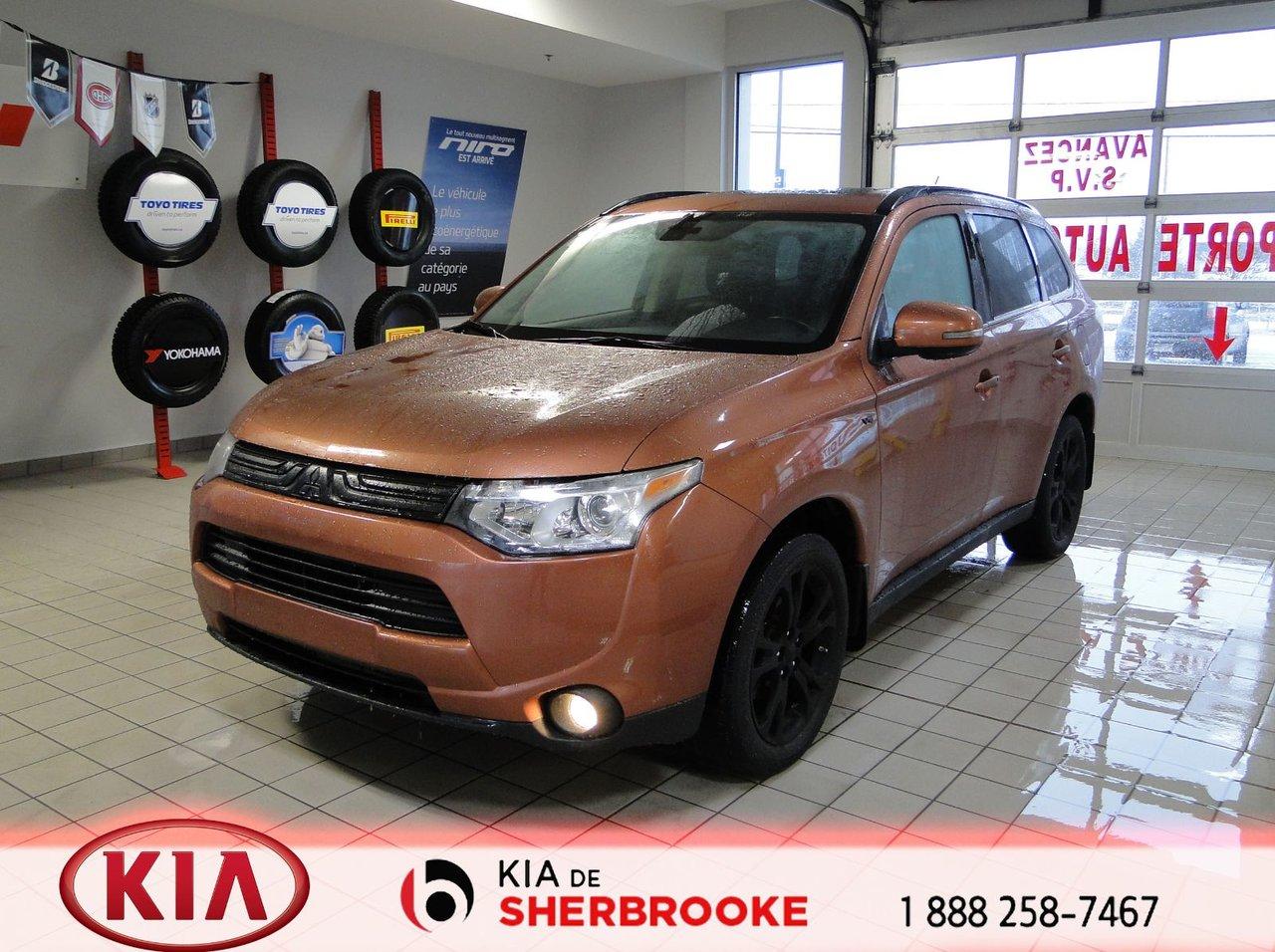 Used 2014 Mitsubishi Outlander Gt V6 Awd Cuir Toit for sale in Sherbrooke, QC