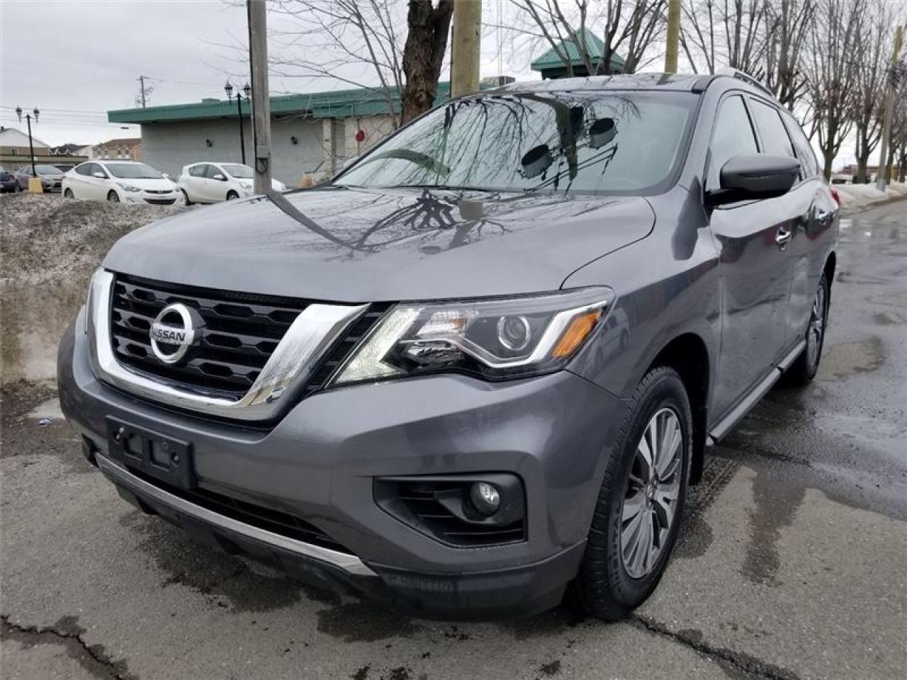 Used 2017 Nissan Pathfinder Awd Cert. for sale in Drummondville, QC