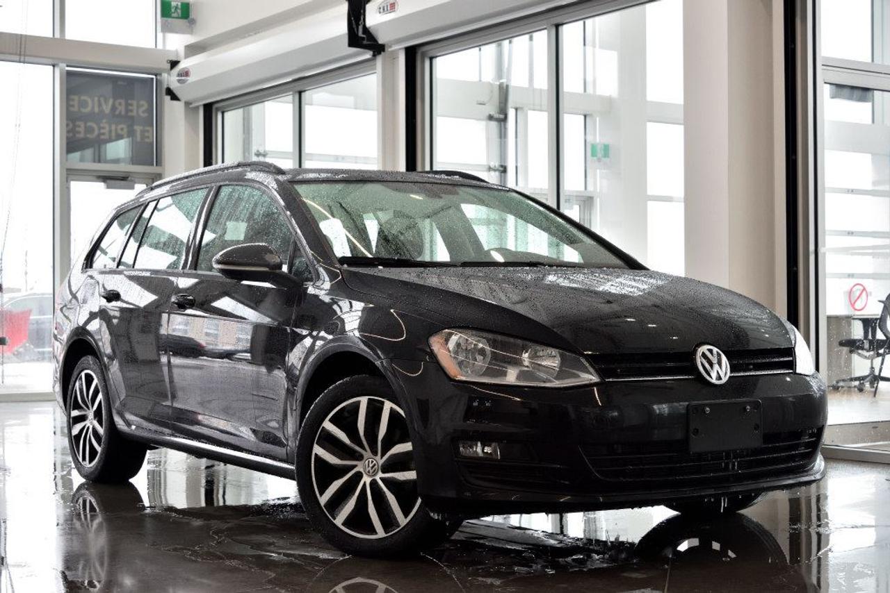 <a href=https://www.vaudreuilvolkswagen.com/occasion/Volkswagen-Golf-2017.html>https://www.vaudreuilvolkswagen.com/occasion/Volkswagen-Golf-2017.html</a>

Modèle 1.8 TSI Comfortline familiale avec ensemble commodités comprenant toit ouvrant panoramique, détection dangle mort avec alerte de traffic arrière. Climatisation deux zones, accès et démarrage sans clefs Kessy, essuie-glaces à détection de pluie, caméra de recul, intérieur en similicuir. Véhicule demployé de VW Canada, jamais accidenté.    Possibilité dextension de 2 ans ou 40 000 kms de la garantie dorigine avec la certification supérieure Volkswagen    Aucunes obligations bancaires, aucuns frais cachés    Mise en service : 31 Janvier 2017