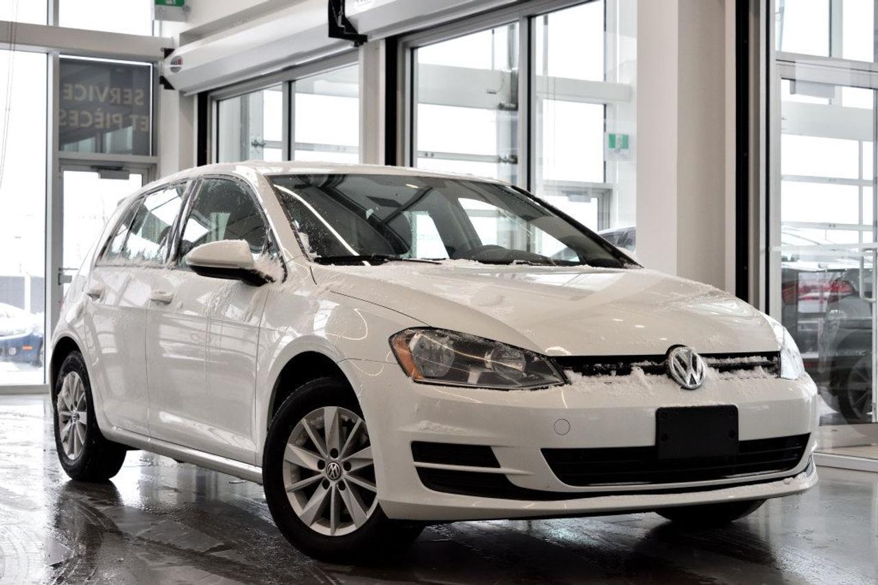 <a href=https://www.vaudreuilvolkswagen.com/occasion/Volkswagen-Golf-2016.html>https://www.vaudreuilvolkswagen.com/occasion/Volkswagen-Golf-2016.html</a>

Modèle Trendline, moteur 1.8T de 170HP, équipé de App Connect, Écran tactile, Bluetooth, Volant gainé de cuir multifonctionnel, Roues 15, régulateur de vitesse, miroirs électriques chauffants, bancs chauffants et Air Climatisé. Jamais accidenté.        Possibilité dextension de 2 ans ou 40 000 kms de la garantie dorigine avec la certification supérieure Volkswagen        Aucunes obligations bancaires, aucuns frais cachés        Mise en service : 30 avril 2016