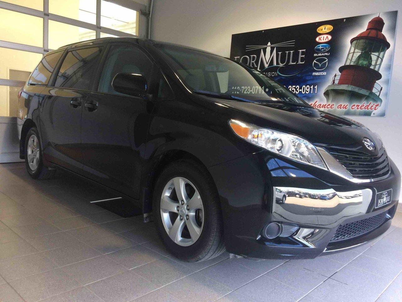 Used 2016 Toyota Sienna LE for sale in Rimouski, QC