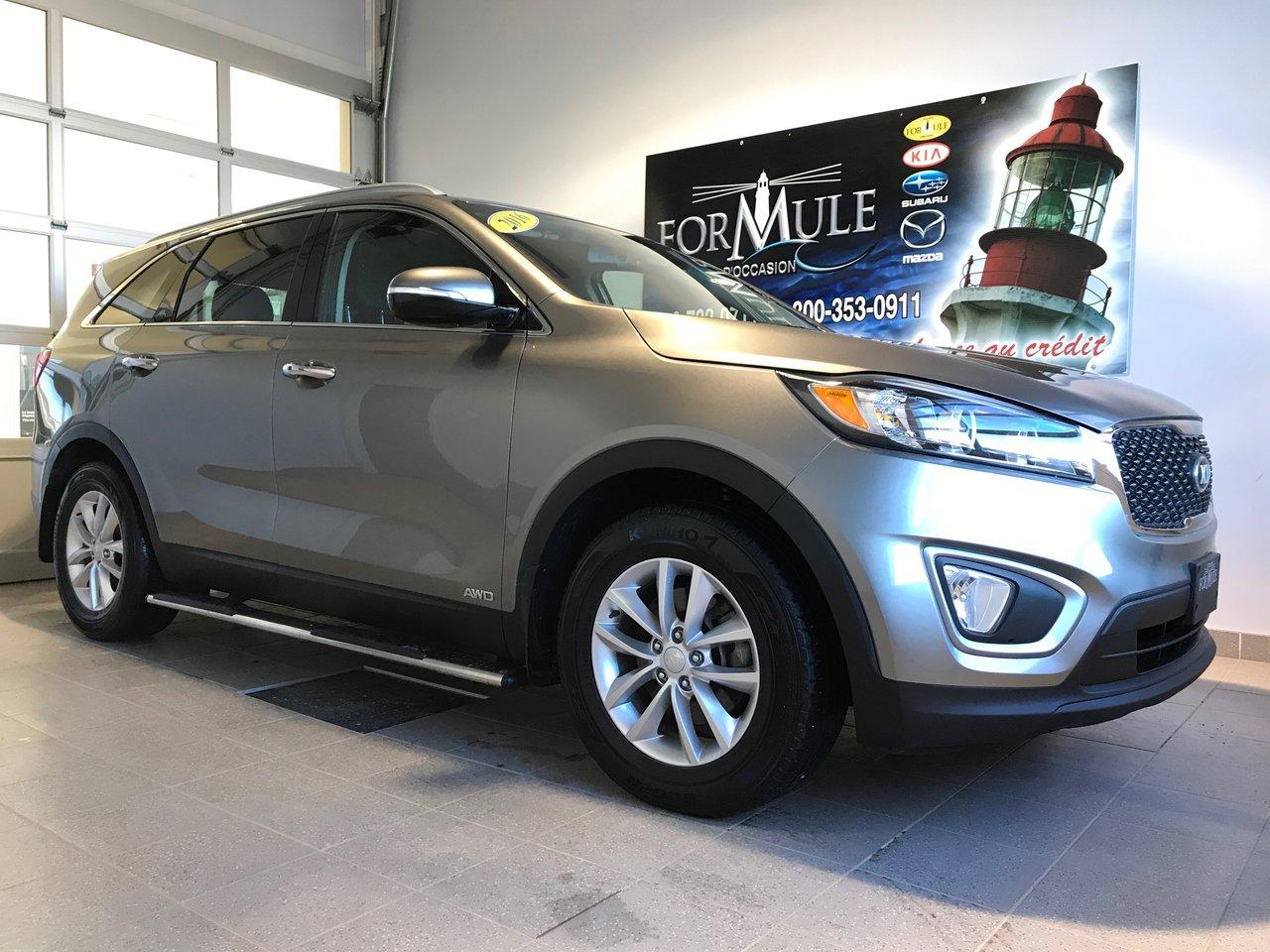 <a href=https://www.autoaubaine.com/Kia-Sorento-c7019937.html>https://www.autoaubaine.com/Kia-Sorento-c7019937.html</a>

Kia Sorento Turbo Ex 2016\n\nRégulateur de vitesse, Essuie-glaces intermittents, Anti-démarreur, Freins ABS, Contrôle de stabilité, Coussin gonflable conducteur, Coussins gonflables latéraux, Lecteur CD, Lecteur MP3, Portes électriques, Vitres électriques, Air climatisé, Volant ajustable, Caméra de recul, Volant gainé de cuir, Phares automatiques, Rétroviseur électrique, Direction assistée, Rétroviseurs chauffants, Siège à réglage électrique, Coussins gonflables arrière pour la tête, Siège conducteur - soutien lombaire, Démarrage sans clé, Freins à disque, Sièges chauffants - Avant, Jantes en alliage, Antipatinage, Phares antibrouillards, Verrous de sécurité pour enfants, Sièges baquets, Technologie Bluetooth intégrée, Entreposage Média sur disque dur, Rétroviseur à atténuation automatique, Aluminium, Climatisation\n\nPOUR LE PLUS GRAND CHOIX À UN SEUL ENDROIT, LE MEGA CENTRE DE LUSAGÉ DANS LEST DU QUÉBEC. COUVRANT LA GRANDE RÉGION DE RIMOUSKI, MATANE, MONT-JOLI, RIVIÈRE-DU-LOUP, STE-ANNE DES MONTS, MATAPÉDIA,GASPÉSIE... CONTACTEZ-NOUS SANS FRAIS AU 1-877-864-3666 LIVRAISON PARTOUT AU QUÉBEC.