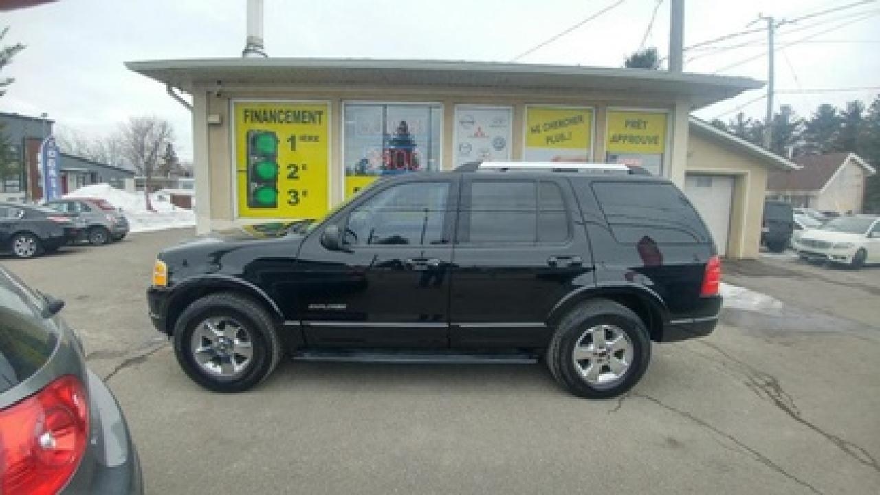 Used 2005 Ford Explorer LTD for sale in Terrebonne, QC