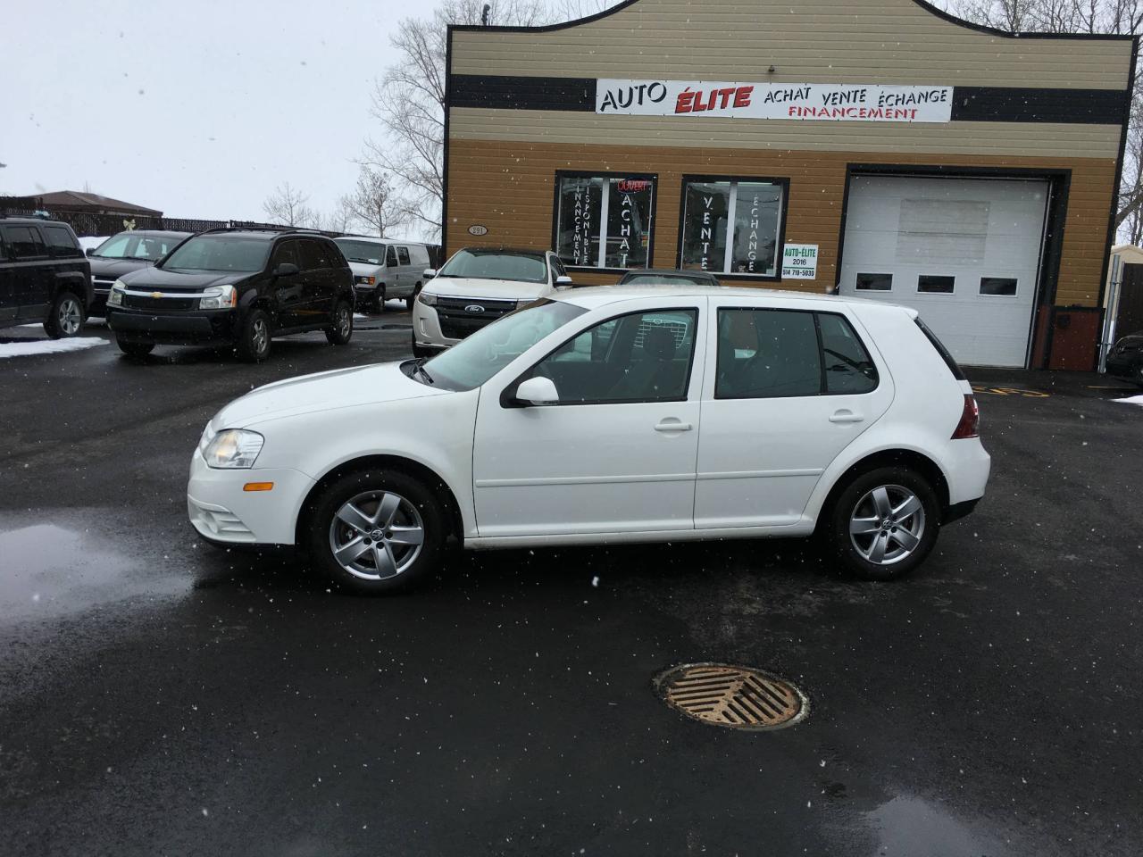 Used 2010 Volkswagen Golf City Hayon 4 portes BM for sale in St-Sulpice, QC