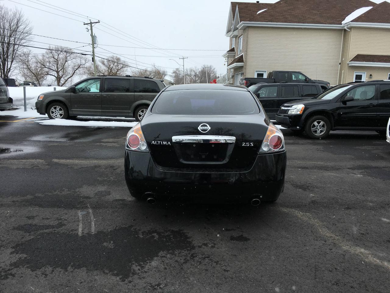665683.11799219