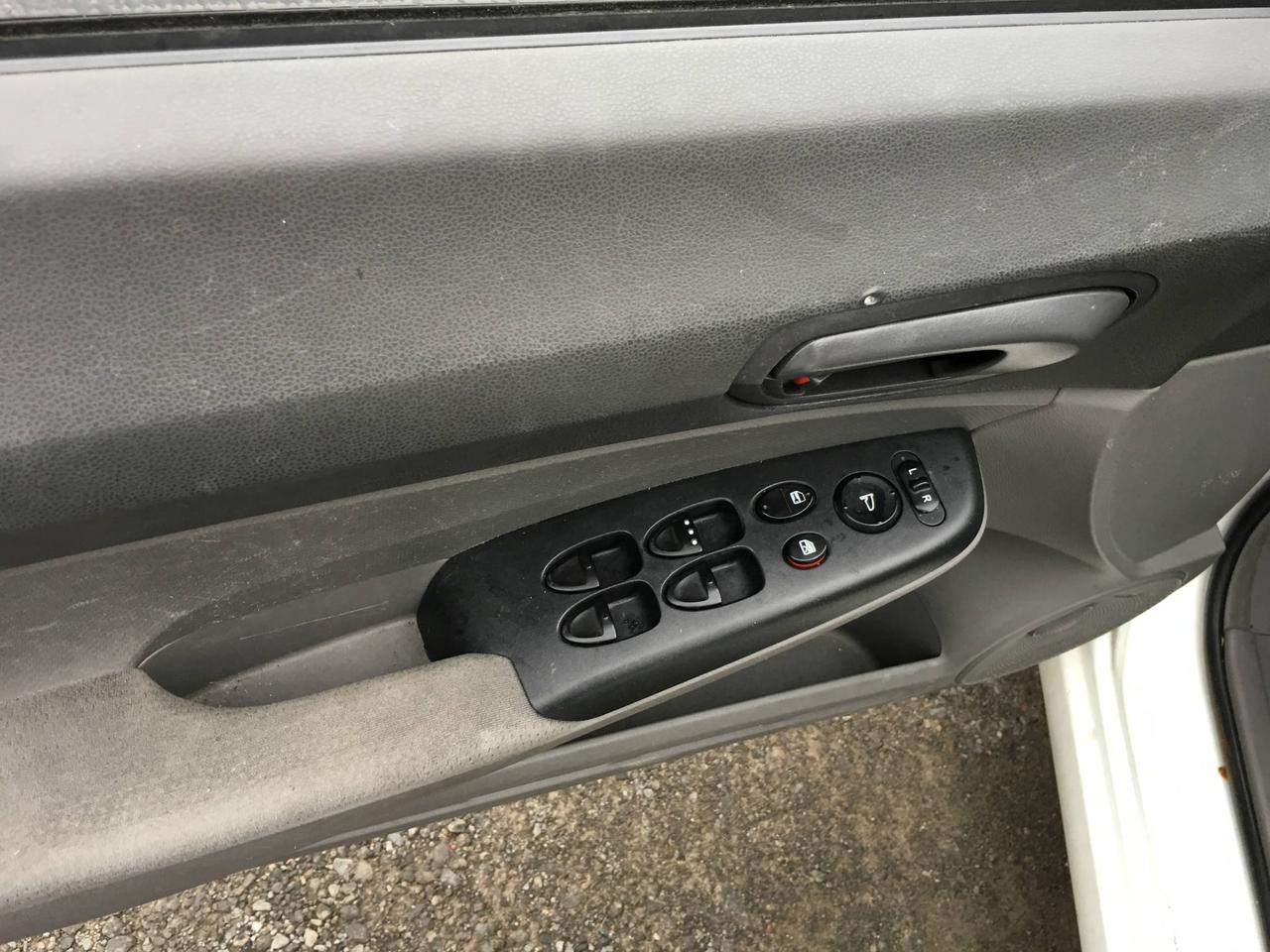 665692.11711532