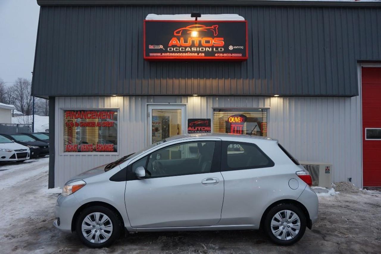 <a href=https://www.autosoccasions.ca/occasion/Toyota-Yaris-2013.html>https://www.autosoccasions.ca/occasion/Toyota-Yaris-2013.html</a>

TOYOTA YARIS 2013 Hatchback 3 Portes Édition CE 4cyl 1.5 LITRES ** BAS KILOMÉTRAGE + BLUETOOTH -- TRANSMISSION MANUELLE 5 VITESSES -- AVEC SEULEMENT 43 900 KM CERTIFIÉ / 1 SEUL PROPRIÉTAIRE / 4 CYLINDRES 1.5 Litres VVT-I TRÈS ÉCONOMIQUE, FIABILITÉ TOYOTA RECONNUE (VÉHICULE ACCIDENTÉ TRÈS LÉGER : PHOTO DISPONIBLE : RAPPORT CARPROOF INCLUS) COULEUR EXTÉRIEUR ARGENT SILVER, INTÉRIEUR GRIS FONCÉ / NOIR. INSPECTION COMPLÈTE INCLUSE -- ÉCHANGE ACCEPTÉ -- FINANCEMENT SUR PLACE À PARTIR 4.99 % -- GARANTIE INCLUS : 1 MOIS OU 1700 KM GROUPE MOTOPROPULSEUR -- POSSIBILITÉ DE GARANTIE PROLONGÉE À PRIX IMBATTABLE Avec Caa et Groupe Ppp. ÉQUIPEMENT CE : ORDINATEUR DE BORD - BLUETOOTH/TÉLÉPHONE - ENJOLIVEUR DE ROUES / PNEUS DÉTÉ COMME NEUF - LECTEUR CD-Mp3 - VALISE À HAYON - VOLANT AJUSTABLE === POUR PLUS DINFORMATION DEMANDER (DAVID.LAMONTAGNE) 418-903-5882 // 418-931-4036 Cell === FINANCEMENT FACILE SUR PLACE 4.99 % NOUS SOMMES OUVERTS 6 JOURS : 2430 BOUL GUILLAUME-COUTURE, LÉVIS G6W-2R5 : AU PLAISIR DE VOUS SERVIR WWW.AUTOSOCCASIONS.CA