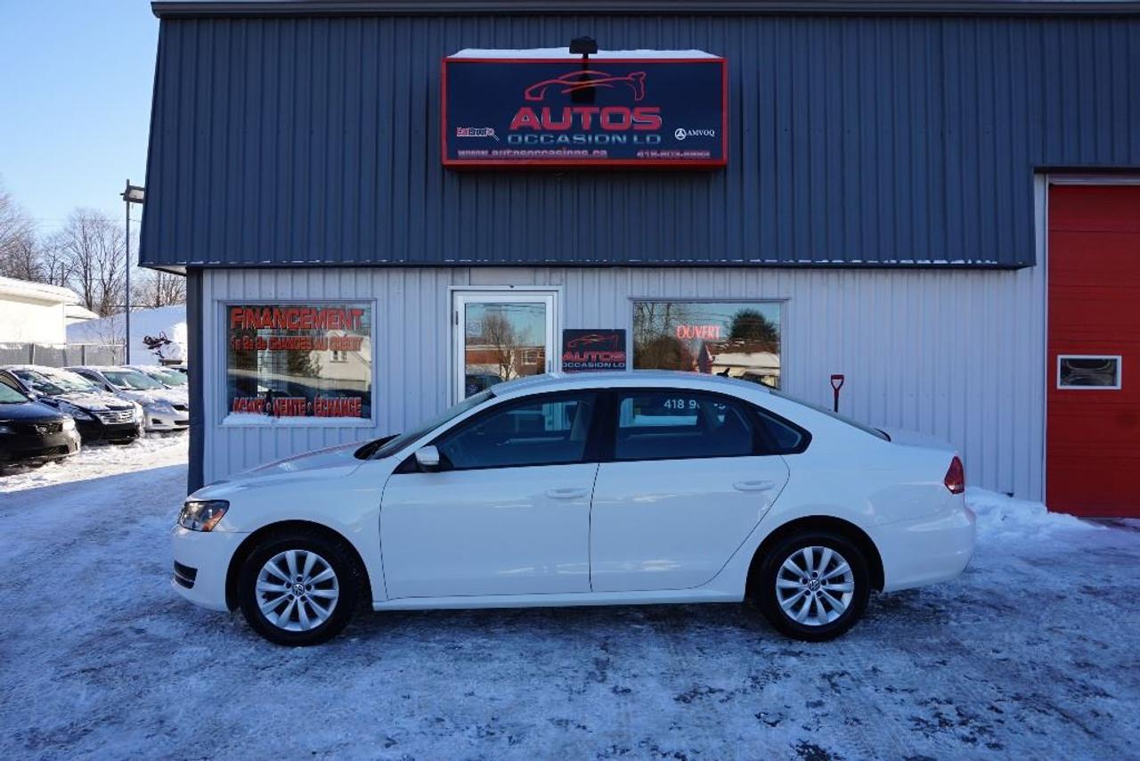<a href=https://www.autosoccasions.ca/occasion/Volkswagen-Passat-2013.html>https://www.autosoccasions.ca/occasion/Volkswagen-Passat-2013.html</a>

VOLKSWAGEN PASSAT 2013 Édition TRENDLINE 5cyl 2.5 Litres ** FULL ÉQUIPÉ MAGS SIÈGES CHAUFFANTS BLUETOOTH GARANTIE PROLONGÉE -- TRANSMISSION AUTOMATIQUE 6 RAPPORTS Avec Shift-Tronic -- AVEC SEULEMENT 96 000 KM CERTIFIÉ VOLKSWAGEN / BALANCE GARANTIE PROLONGÉE TERMINENT LE 30 JUILLET 2019 OU 140 000 Km DUNE VALEUR 2500$ / 5 CYLINDRES 2.5 Litres TRÈS ÉCONOMIQUE ET DURABLE (RAPPORT CARPROOF DISPONIBLE) COULEUR EXTÉRIEUR BLANC, INTÉRIEUR NOIR - GRIS FONCÉ /SIÈGES CHAUFFANTS. INSPECTION COMPLÈTE INCLUSE -- ÉCHANGE ACCEPTÉ -- FINANCEMENT SUR PLACE À PARTIR 4.99 % -- BALANCE GARANTIE PROLONGÉE : TERMINENT LE 30 JUILLET 2019 OU 140 000 Km. ÉQUIPEMENT COMPLET TRENDLINE : AIR CLIMATISÉ - RÉGULATEUR VITESSES - JANTES 16 POUCES / PNEUS DHIVERS EXCELLENT - ORDINATEUR DE BORD - LECTEUR CD-Mp3 - CONTRÔLE AUDIO VOLANT - BLUETOOTH/TÉLÉPHONE MAIN LIBRE - VALISE ÉLECTRIQUE - VOLANT AJUSTABLE === POUR PLUS DE RENSEIGNEMENTS DEMANDEZ (DAVID.LAMONTAGNE) 418-903-5882 // 418-931-4036 Cell === FINANCEMENT FACILE SUR PLACE 4.99 % NOUS SOMMES OUVERTS 6 JOURS : 2430 BOUL GUILLAUME-COUTURE, LÉVIS G6W-2R5 : AU PLAISIR DE VOUS SERVIR WWW.AUTOSOCCASIONS.CA