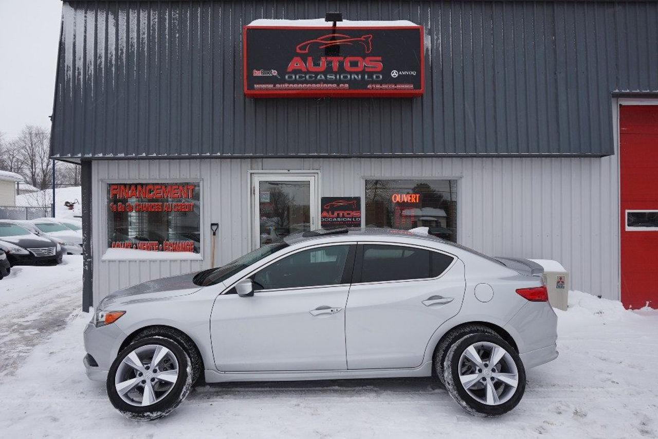 <a href=https://www.autosoccasions.ca/occasion/Acura-ILX-2013.html>https://www.autosoccasions.ca/occasion/Acura-ILX-2013.html</a>

ACURA ILX 2013 Berline Édition PREMIUM AERO PACKAGE 4cyl 2.0 Litres ** KIT AERO Pkg CUIR TOIT CAMERA RECULE 8 MAGS INCLUS -- TRANSMISSION AUTOMATIQUE 5 RAPPORTS Avec PADDLE SHIFT VOLANT -- AVEC SEULEMENT 93 000 KM CERTIFIÉ / 1 SEUL PROPRIÉTAIRE : JAMAIS ACCIDENTÉ / 4 CYLINDRES 2.0 Litres TRÈS ÉCONOMIQUE, DURABLE ET FIABILITÉ ACURA (JAMAIS ACCIDENTÉ : RAPPORT CARPROOF DISPONIBLE) COULEUR EXTÉRIEUR ARGENT SILVER, INTÉRIEUR EN CUIR NOIR / SIÈGES CHAUFFANTS/ÉLECTRIQUES. INSPECTION COMPLÈTE INCLUSE -- ÉCHANGE ACCEPTÉ -- FINANCEMENT SUR PLACE À PARTIR 4.99 % -- GARANTIE INCLUS : 1 MOIS OU 1700 KM GROUPE MOTOPROPULSEUR -- POSSIBILITÉ DE GARANTIE PROLONGÉE À PRIX IMBATTABLE Avec Caa et Groupe Ppp. ÉQUIPEMENT COMPLET PREMIUM AERO Pkg : AIR CLIMATISÉ BI-ZONES - RÉGULATEUR VITESSES - DÉMARREUR DISTANCE - TOIT OUVRANT ÉLECTRIQUE - KIT AERO PACKAGE - AILERON - DÉMARRAGE SANS CLÉ - CAMERA DE RECUL - PHARE ANTI-BROUILLARD - JANTES 17 POUCES / PNEUS DÉTÉ AVANCÉ - JANTES 16 POUCES / PNEUS DHIVER EXCELLENT - ORDINATEUR DE BORD - LECTEUR CD-Mp3 - CONTRÔLE AUDIO VOLANT - BLUETOOTH/TÉLÉPHONE - VITRES TEINTÉES - VOLANT TÉLESCOPIQUE === POUR PLUS DINFORMATION DEMANDEZ (DAVID.LAMONTAGNE) 418-903-5882 // 418-931-4036 Cell === FINANCEMENT FACILE SUR PLACE 4.99 % NOUS SOMMES OUVERTS 6 JOURS : 2430 BOUL GUILLAUME-COUTURE, LÉVIS G6W-2R5 : AU PLAISIR DE VOUS SERVIR WWW.AUTOSOCCASIONS.CA