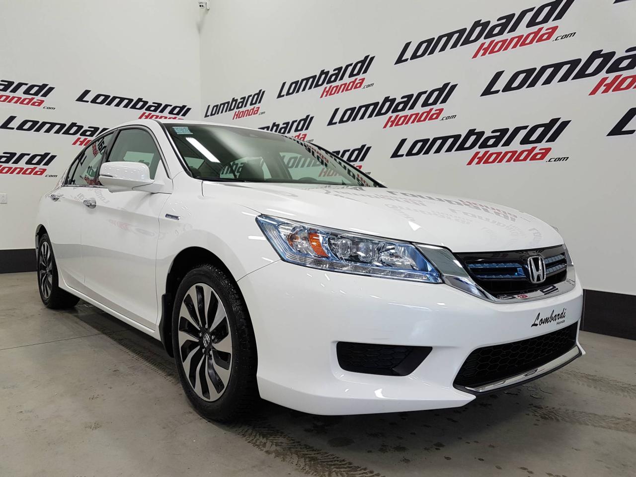 Used 2015 Honda Accord HYBRIDE*GPS*TOIT OUVRANT* for sale in Montréal, QC