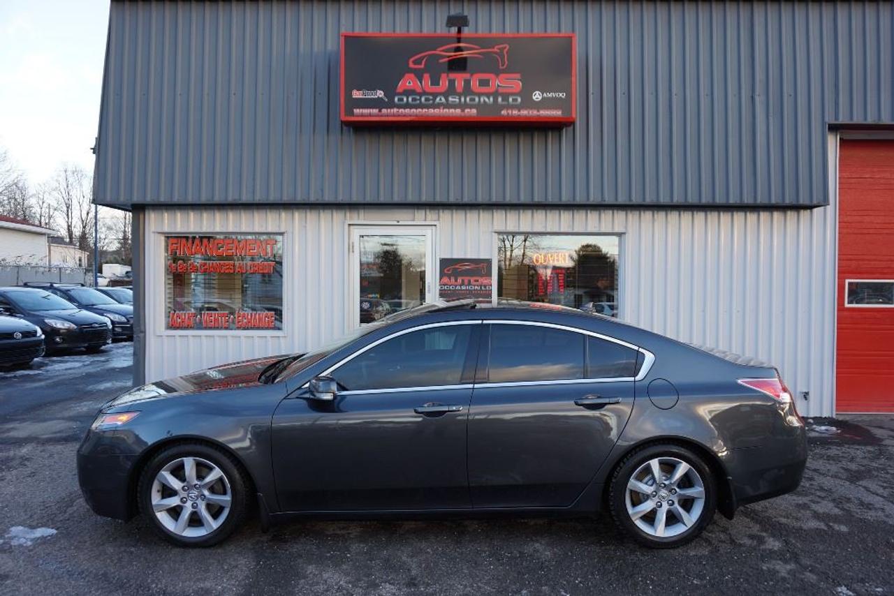<a href=https://www.autosoccasions.ca/occasion/Acura-TL-2012.html>https://www.autosoccasions.ca/occasion/Acura-TL-2012.html</a>

ACURA TL 2012 Berline Édition V-6 3.5 Litres VTEC ** BAS KILOMÉTRAGE : FULL ÉQUIPÉ CUIR TOIT MAGS XÉNON SIÈGES CHAUFFANTS -- TRANSMISSION AUTOMATIQUE 6 RAPPORTS Avec PADDLE SHIFT VOLANT -- AVEC SEULEMENT 65 440 KM CERTIFIÉ / 1 SEUL PROPRIÉTAIRE : JAMAIS ACCIDENTÉ / 6 CYLINDRES 3.5 Litres VTEC Avec 280 Hp PUISSANT, DURABLE ET FIABILITÉ ACURA RECONNUE (JAMAIS ACCIDENTÉ : RAPPORT CARPROOF DISPONIBLE) COULEUR EXTÉRIEUR GRAY FONCÉ, INTÉRIEUR EN CUIR NOIR / SIÈGES CHAUFFANTS/ÉLECTRIQUES ET MÉMOIRES. INSPECTION COMPLÈTE INCLUSE -- ÉCHANGE ACCEPTÉ -- FINANCEMENT SUR PLACE À PARTIR 4.99 % -- GARANTIE INCLUS : 1 MOIS OU 1700 KM GROUPE MOTOPROPULSEUR -- POSSIBILITÉ DE GARANTIE PROLONGÉE À PRIX IMBATTABLE Avec Caa et Groupe Ppp. ÉQUIPEMENT COMPLET : AIR CLIMATISÉ BI-ZONES - RÉGULATEUR VITESSES - PHARE ANTI-BROUILLARD - LUMIÈRE AU XÉNON - TOIT OUVRANT ÉLECTRIQUE - JANTES 17 POUCES / PNEUS DHIVER NORTH FROST 200 COMME NEUF - ORDINATEUR DE BORD - LECTEUR CD-Mp3 - CONTRÔLE AUDIO VOLANT - BLUETOOTH/TÉLÉPHONE MAIN LIBRE - VOLANT TÉLESCOPIQUE === POUR PLUS DINFORMATION DEMANDER (DAVID.LAMONTAGNE) 418-903-5882 // 418-931-4036 Cell === FINANCEMENT FACILE SUR PLACE 4.99 % NOUS SOMMES OUVERTS 6 JOURS : 2430 BOUL GUILLAUME-COUTURE, LÉVIS G6W-2R5 : AU PLAISIR DE VOUS SERVIR WWW.AUTOSOCCASIONS.CA