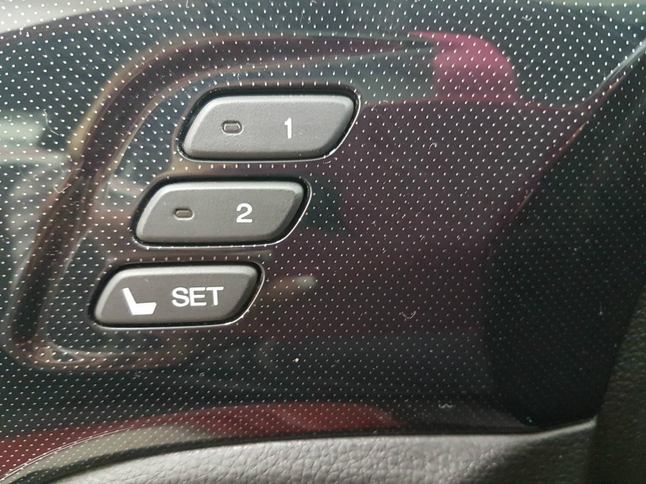 665809